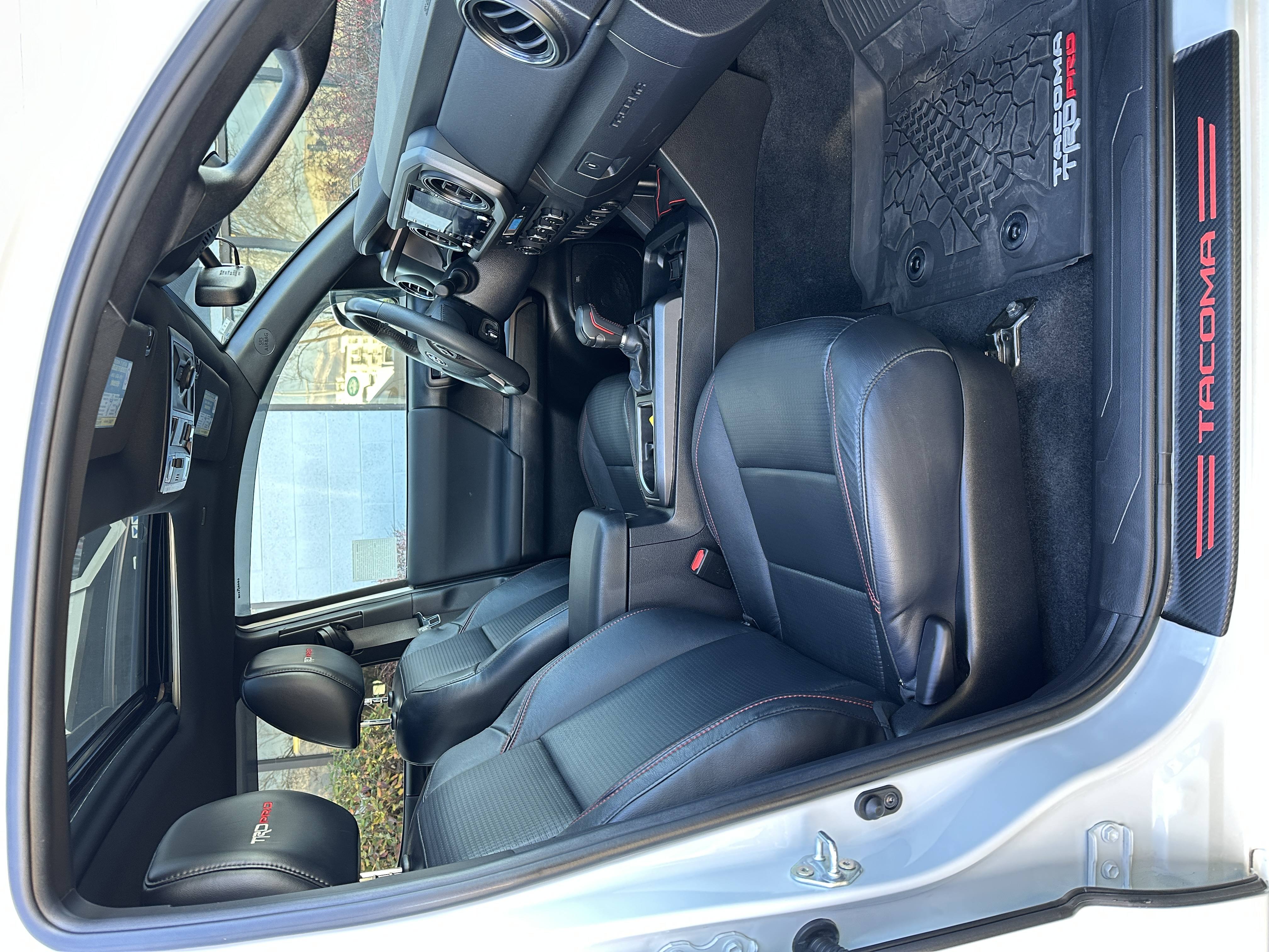 2021 Toyota Tacoma TRD Pro - Photo 25