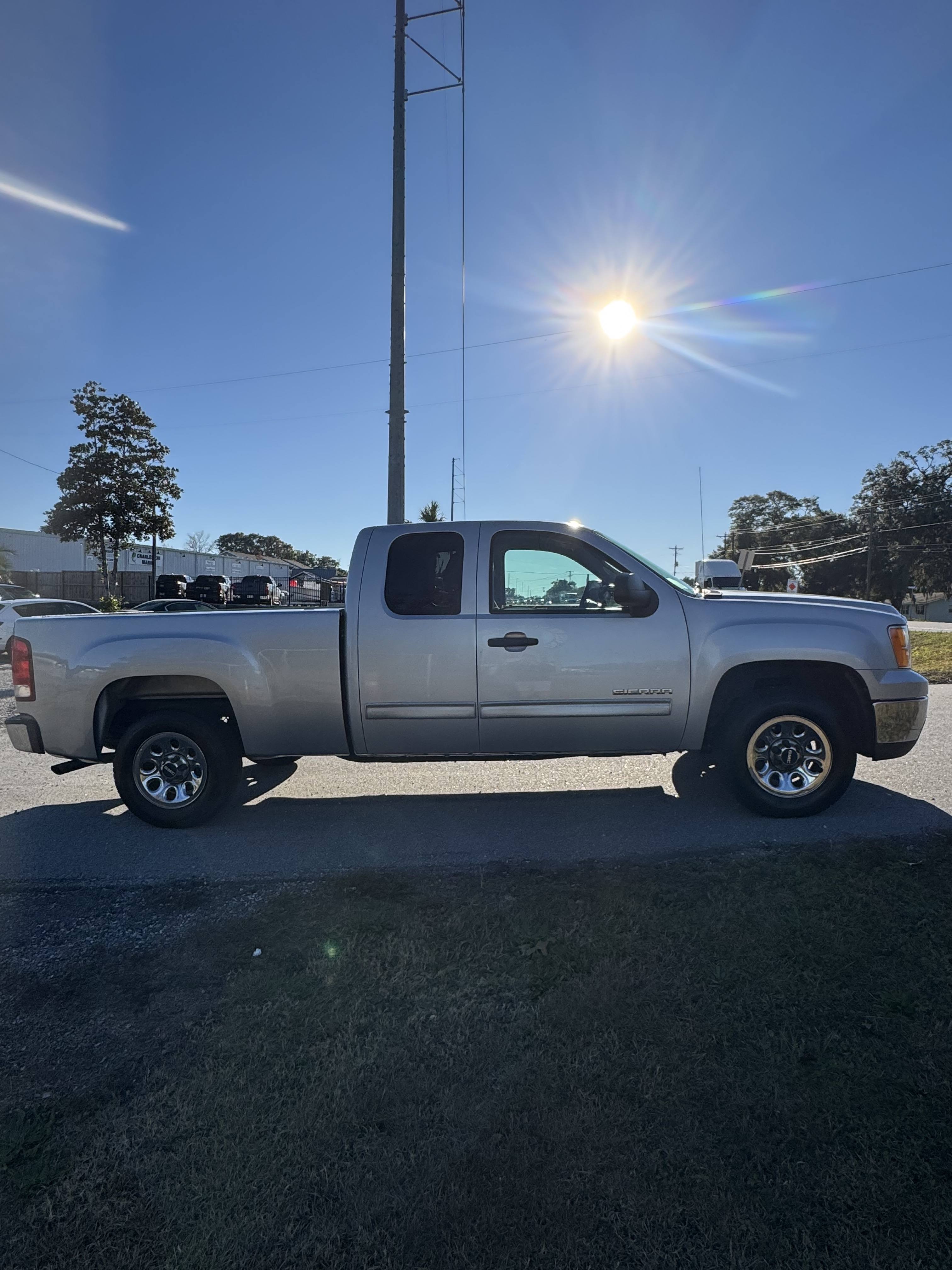 2011 GMC Sierra 1500 SLE - Photo 6