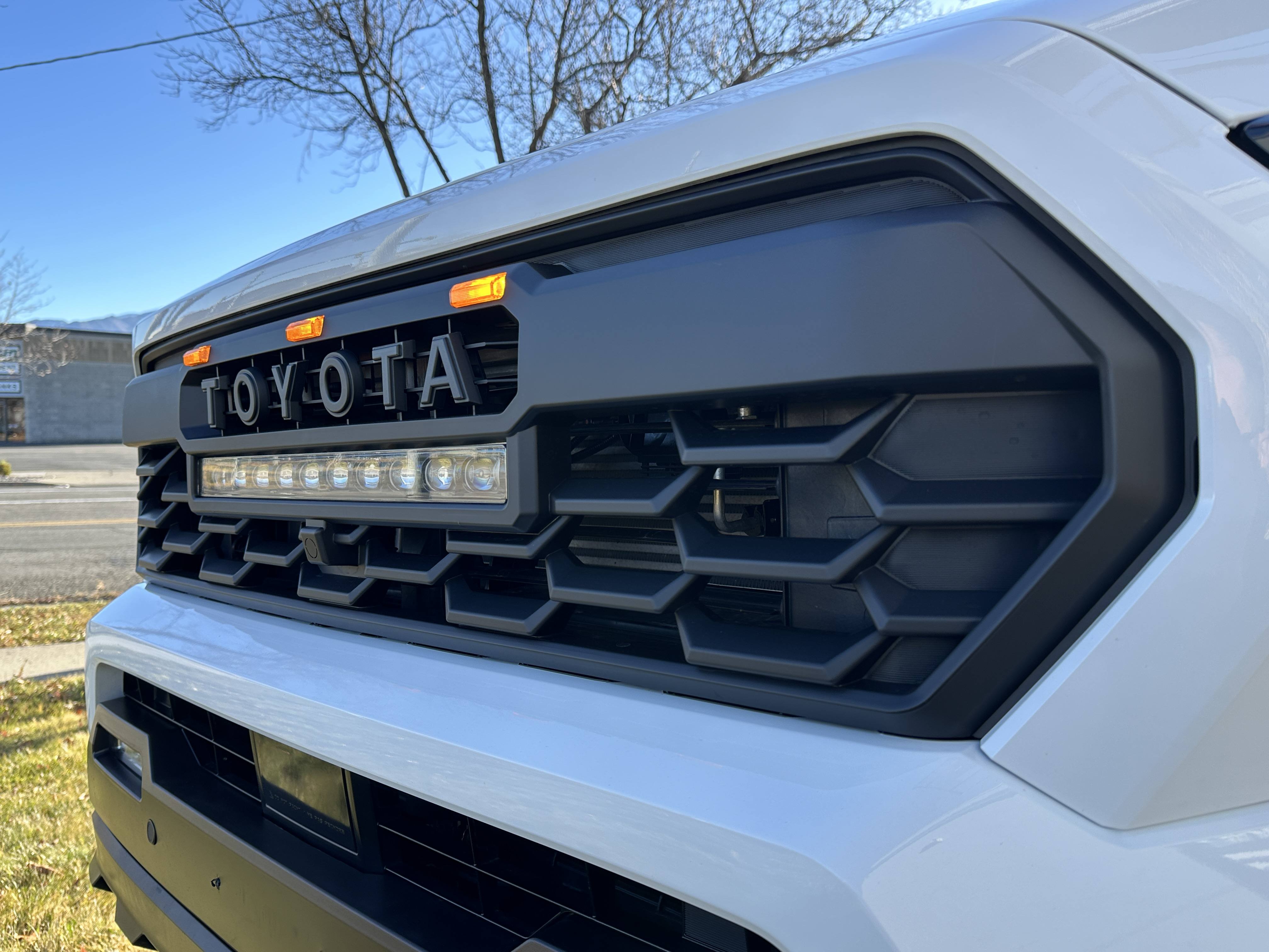2024 Toyota Tacoma SR5 - Photo 16