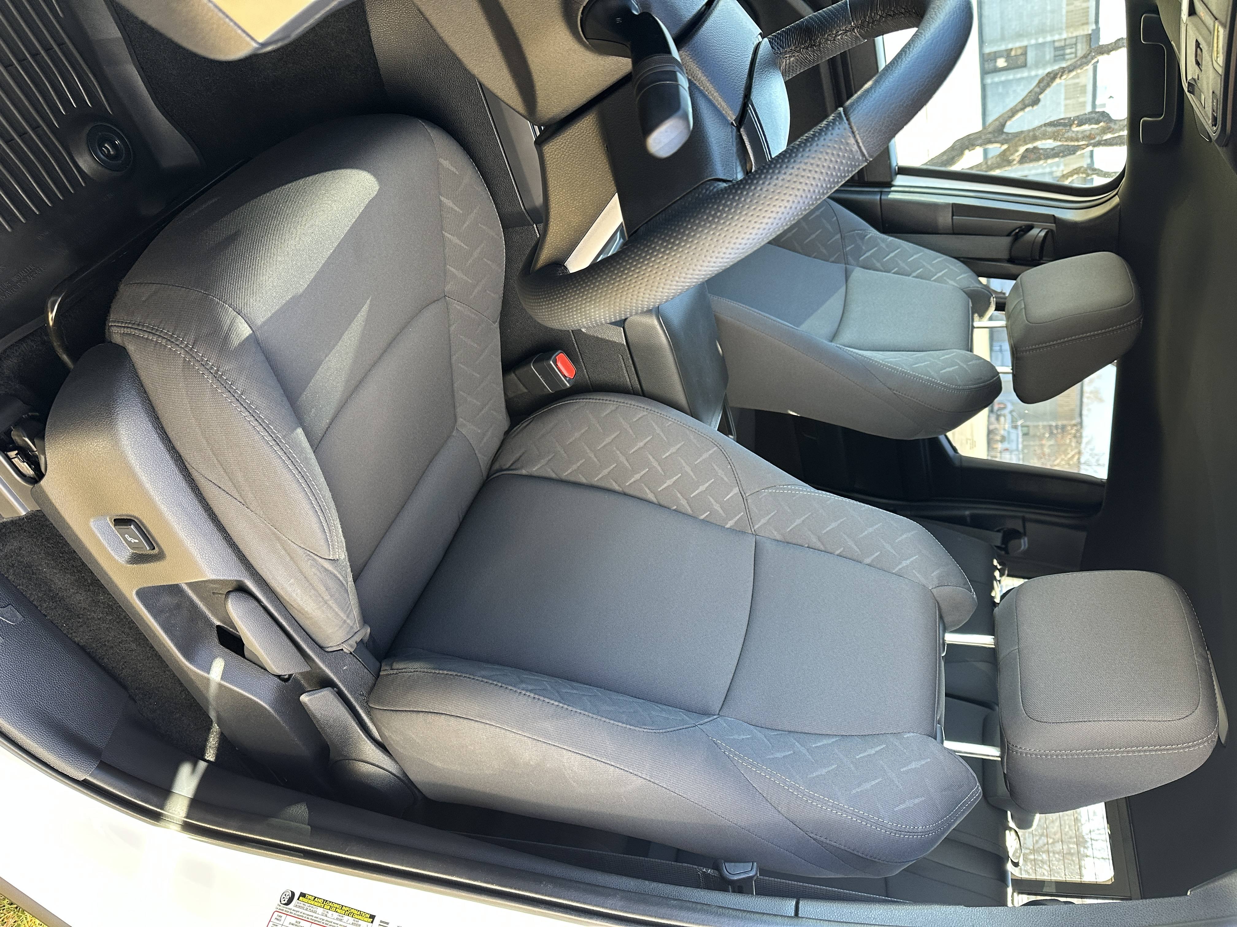 2024 Toyota Tacoma SR5 - Photo 19