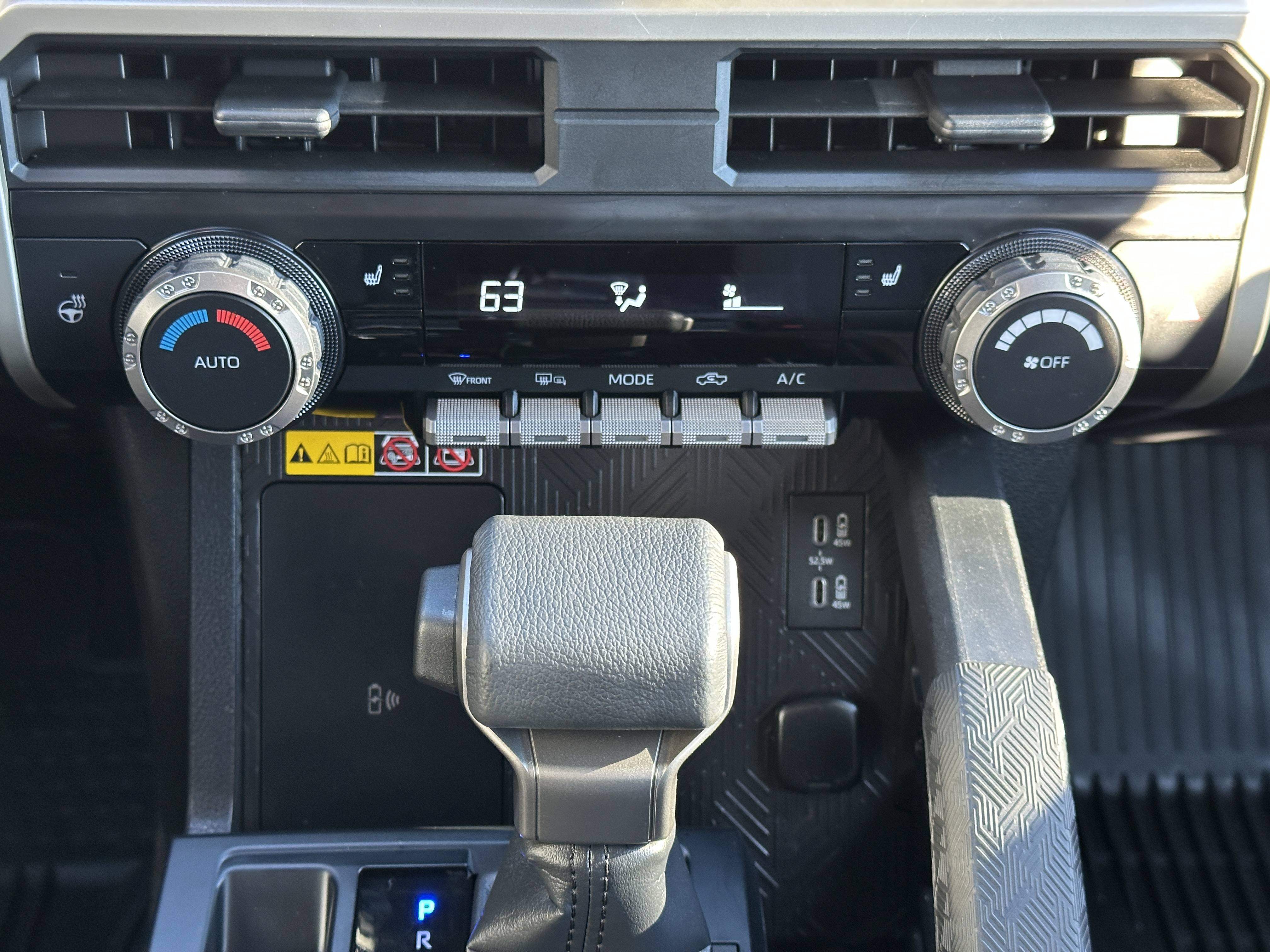 2024 Toyota Tacoma SR5 - Photo 35