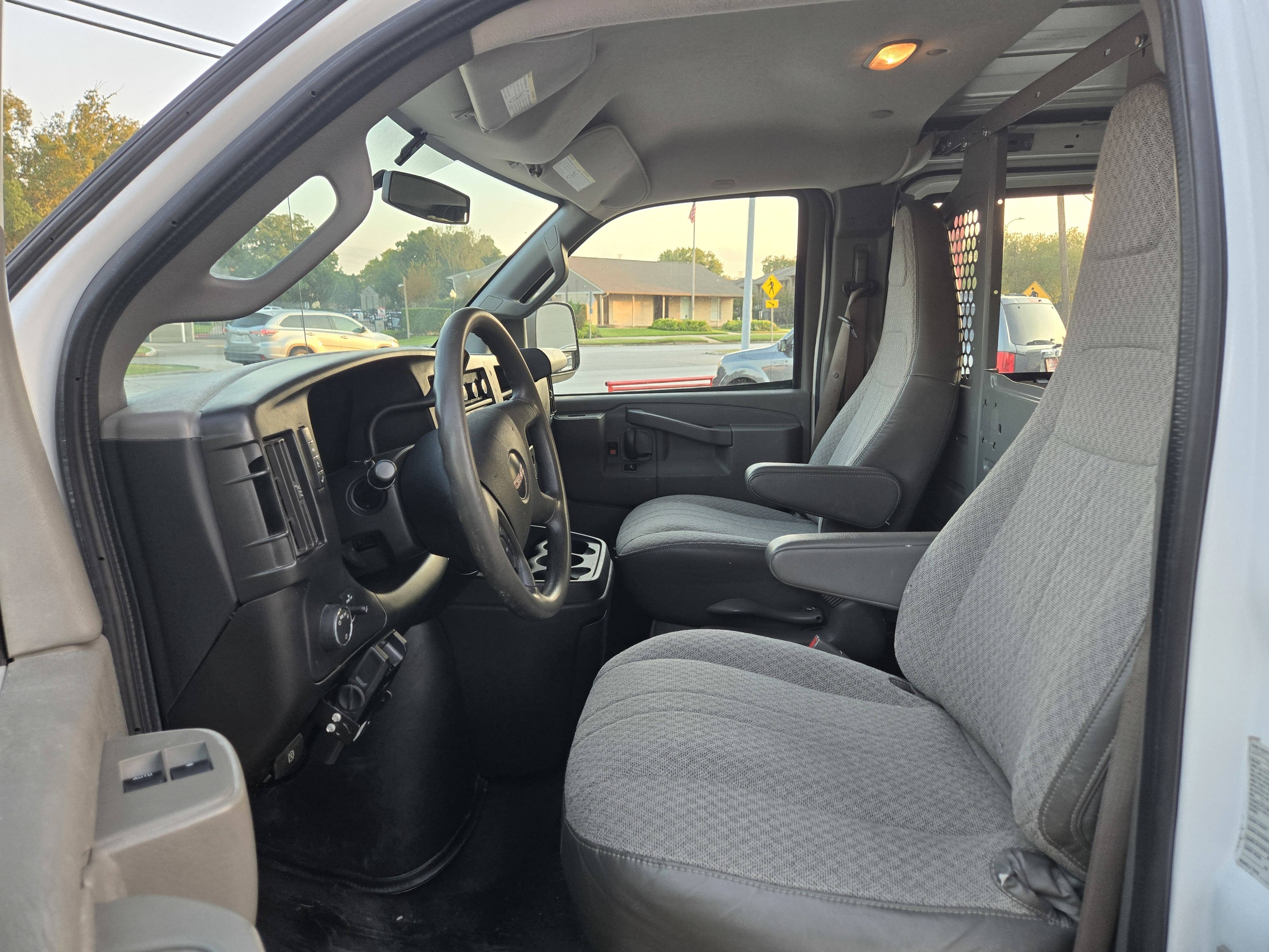 2017 GMC Savana Cargo Work Van - Photo 8