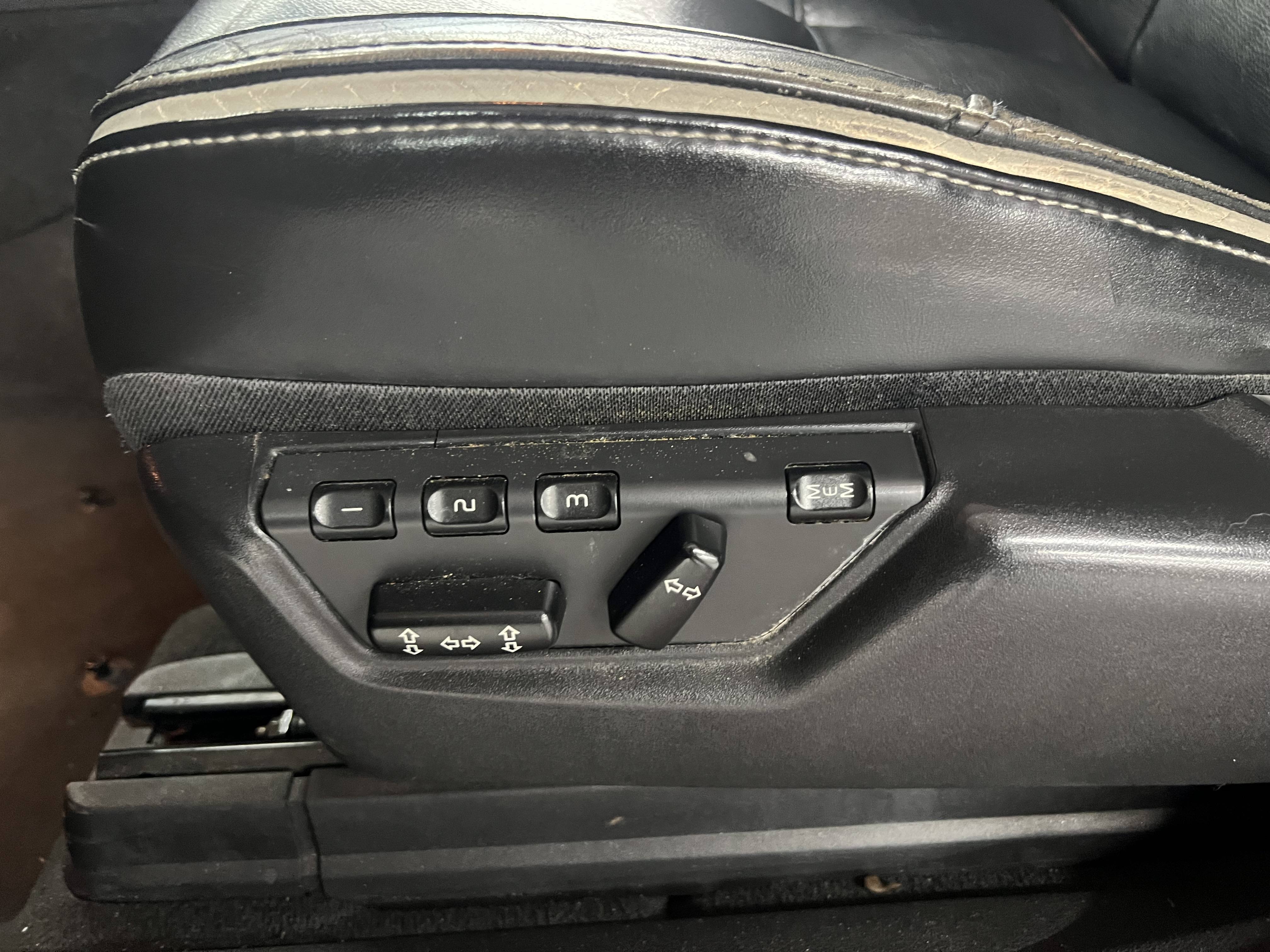 2009 Volvo XC90 R-Design - Photo 17