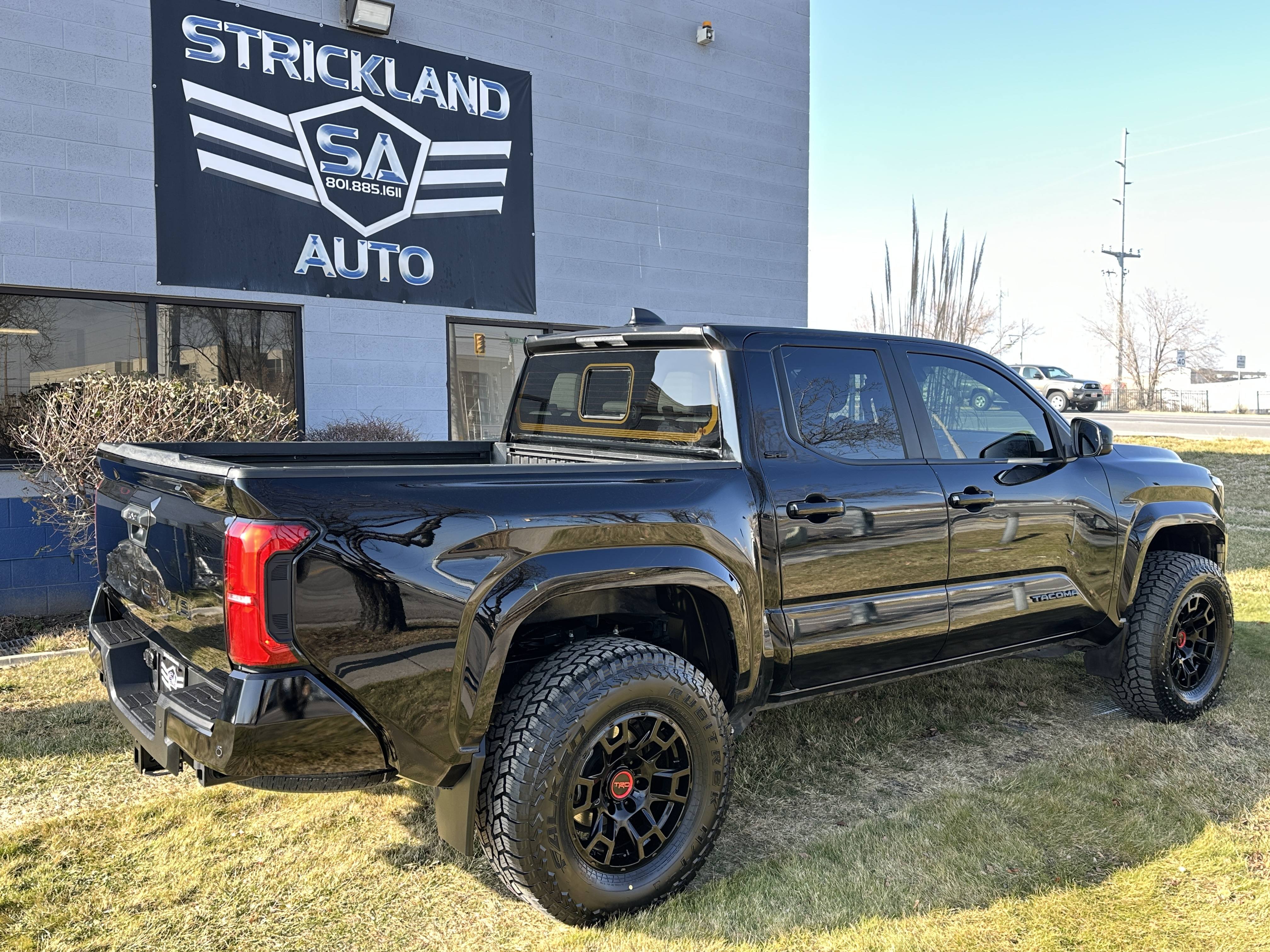 2024 Toyota Tacoma SR5 - Photo 8
