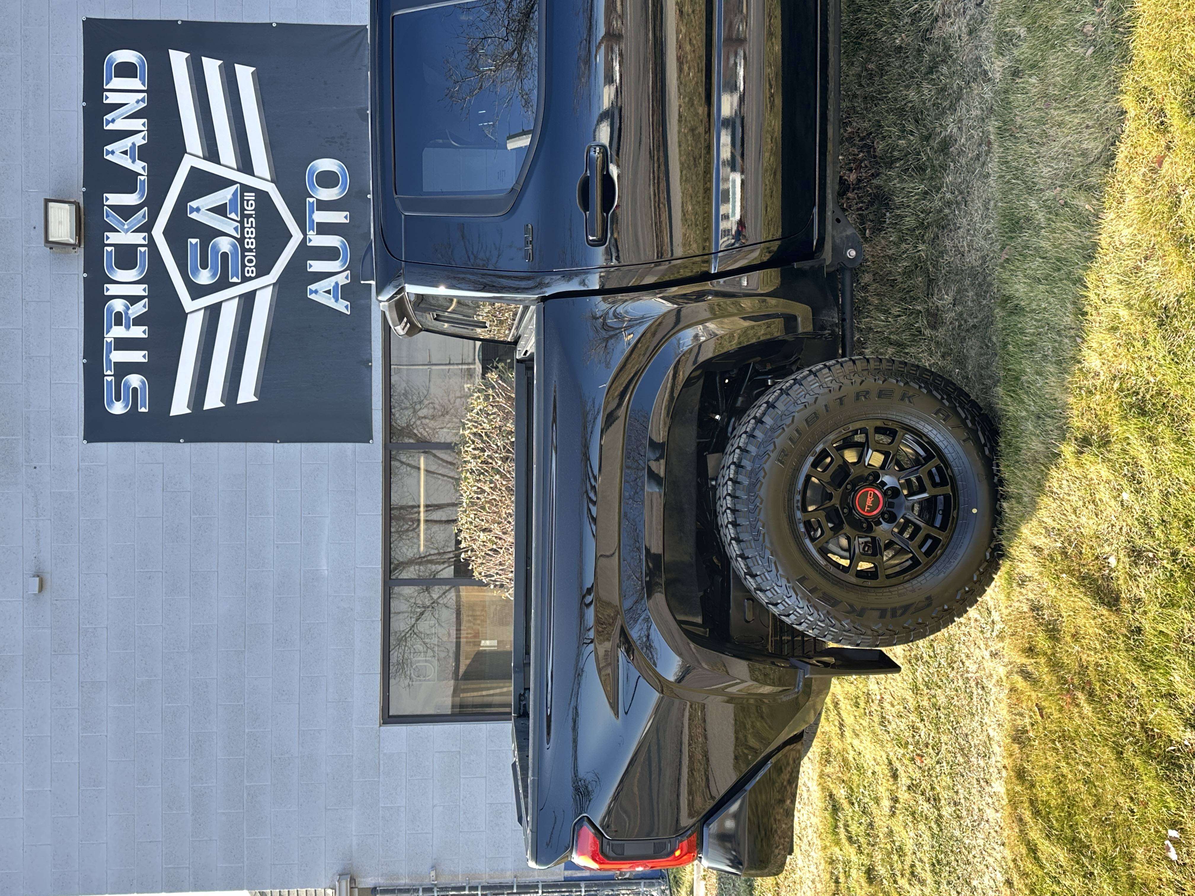2024 Toyota Tacoma SR5 - Photo 7