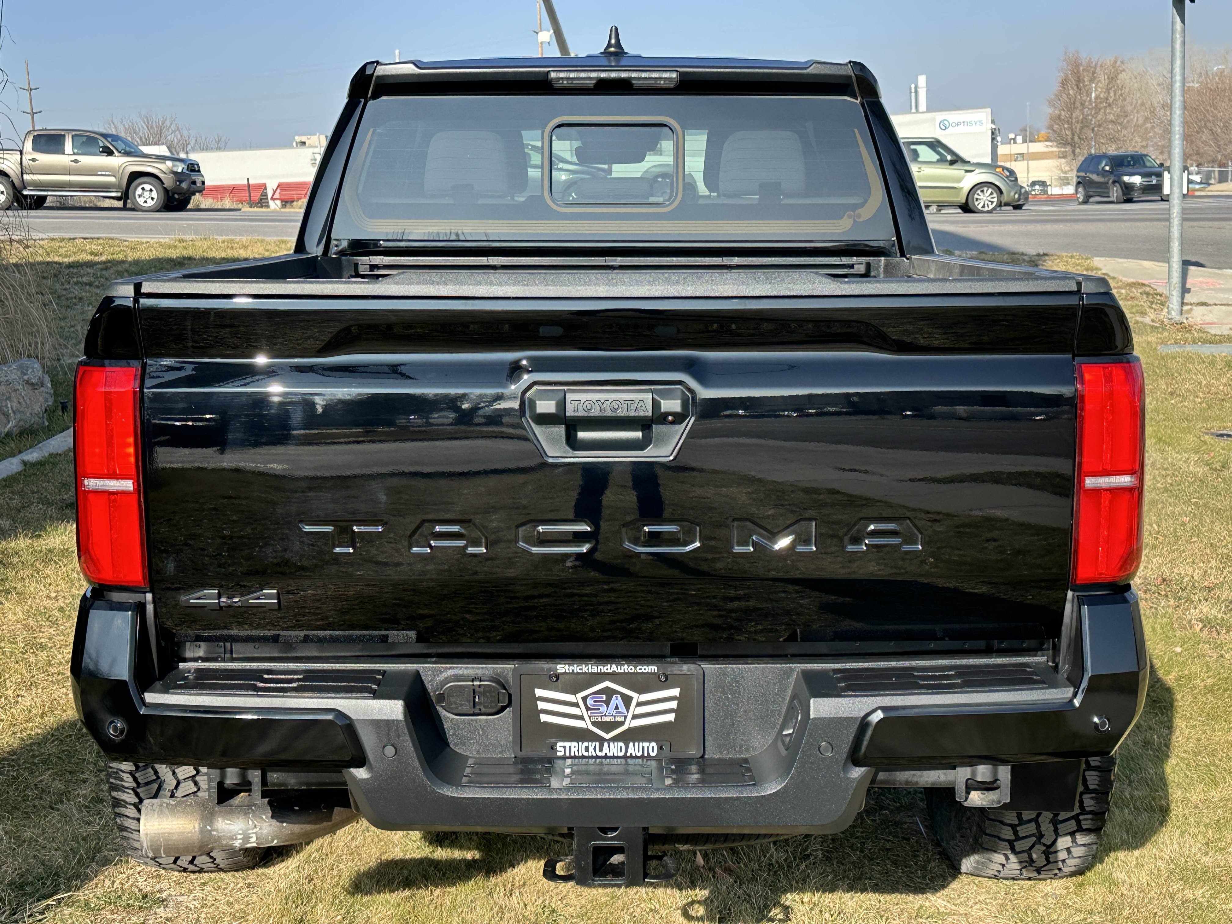 2024 Toyota Tacoma SR5 - Photo 9
