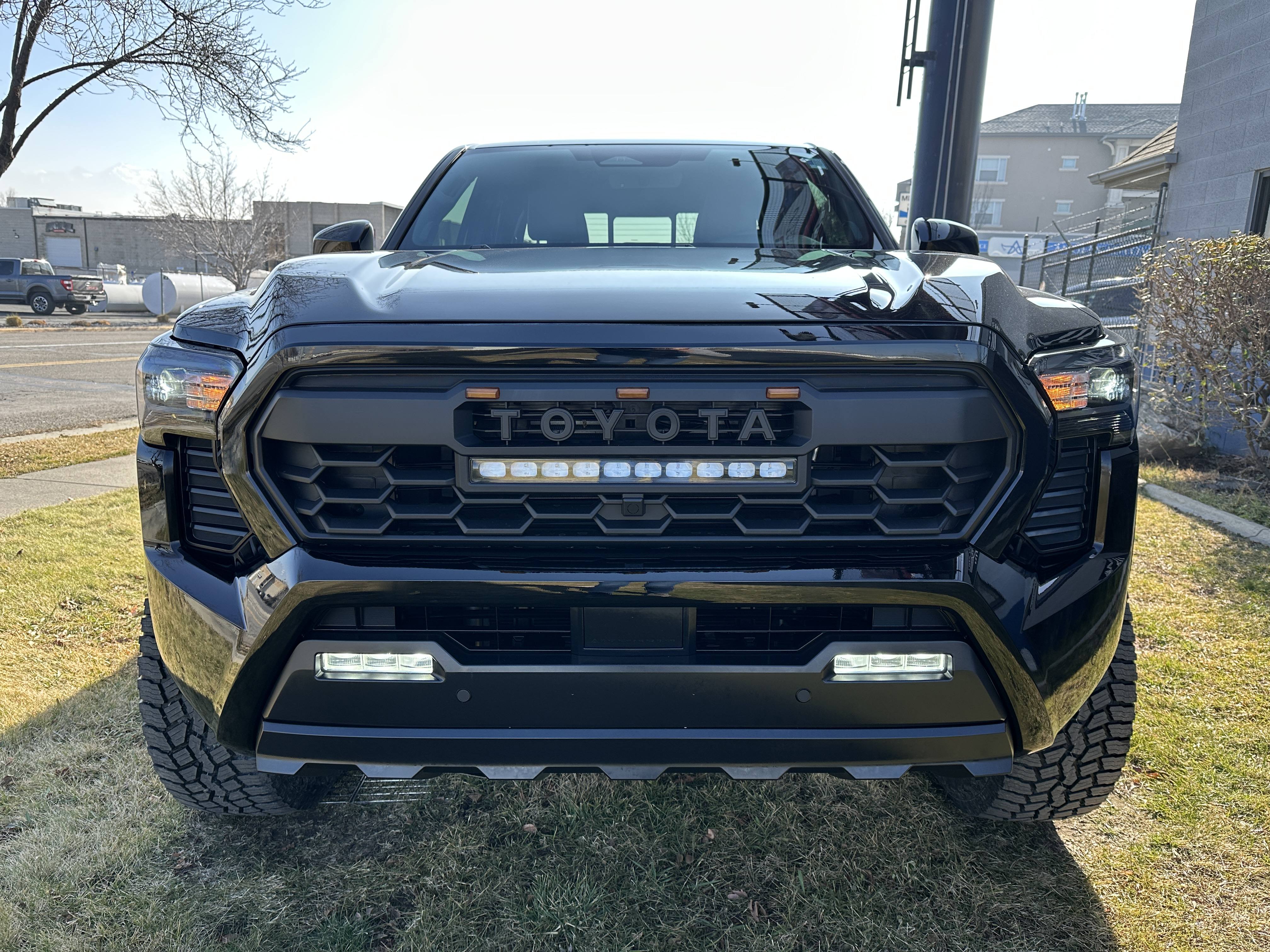 2024 Toyota Tacoma SR5 - Photo 15