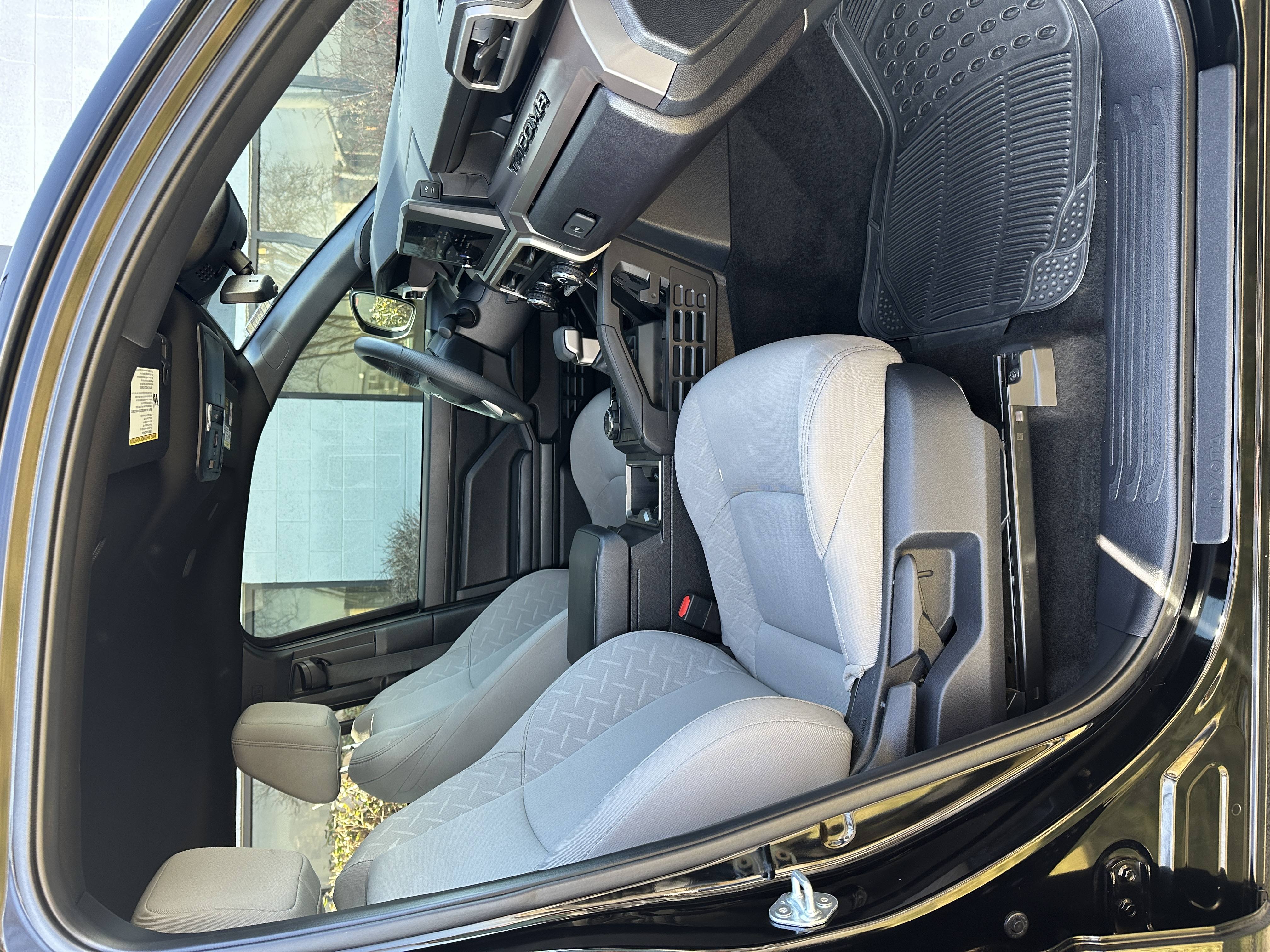 2024 Toyota Tacoma SR5 - Photo 20