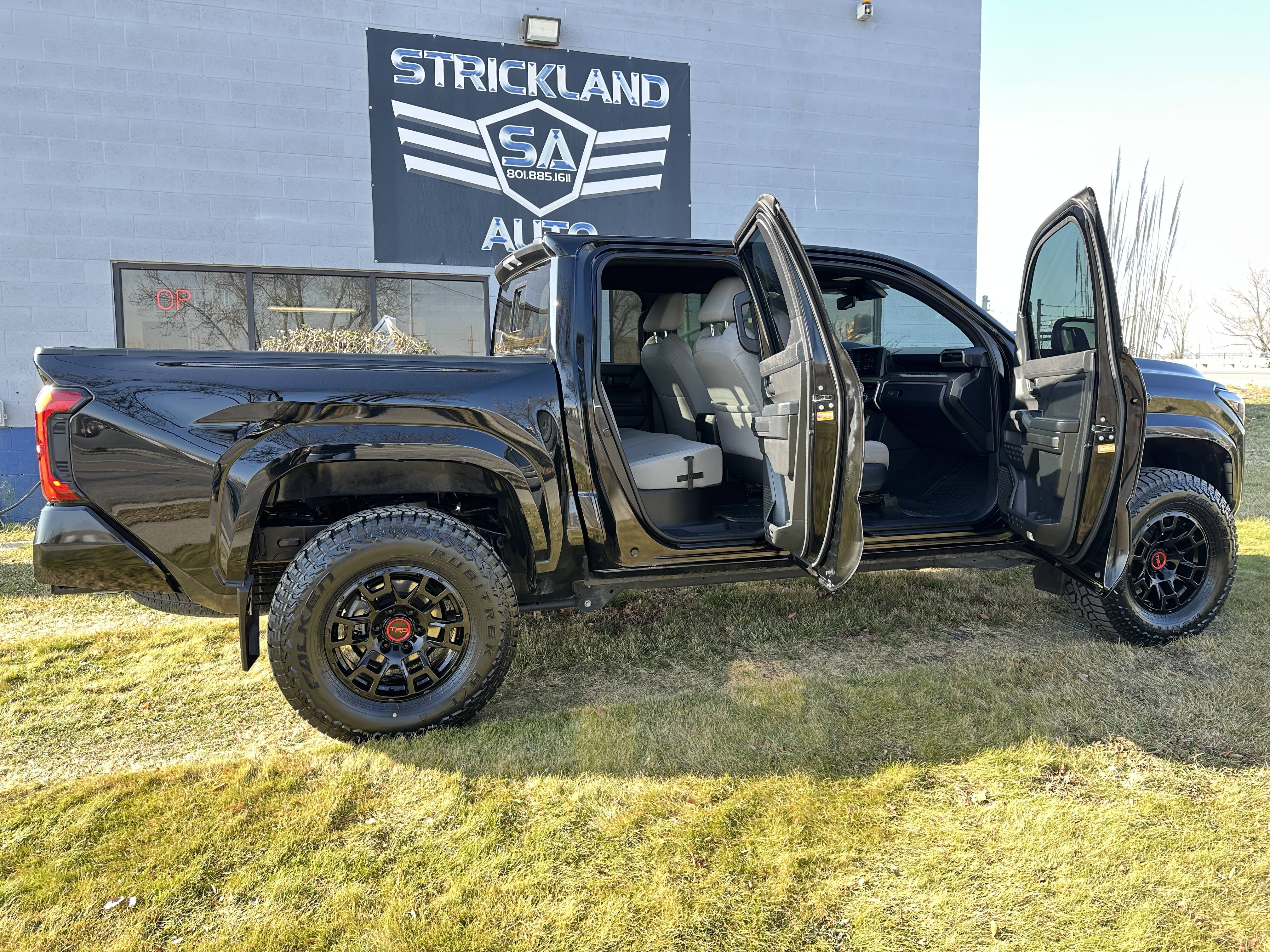 2024 Toyota Tacoma SR5 - Photo 24