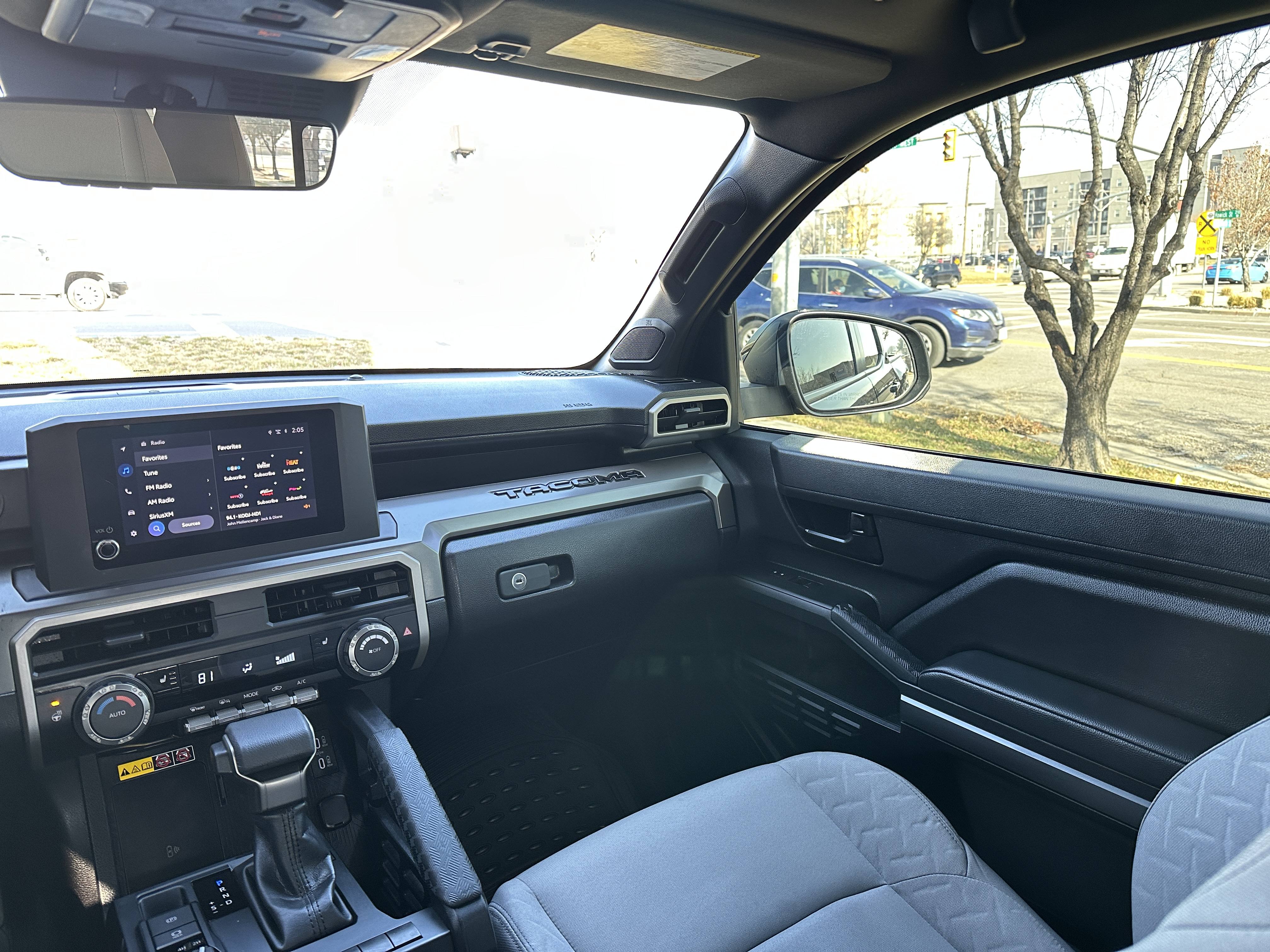 2024 Toyota Tacoma SR5 - Photo 27