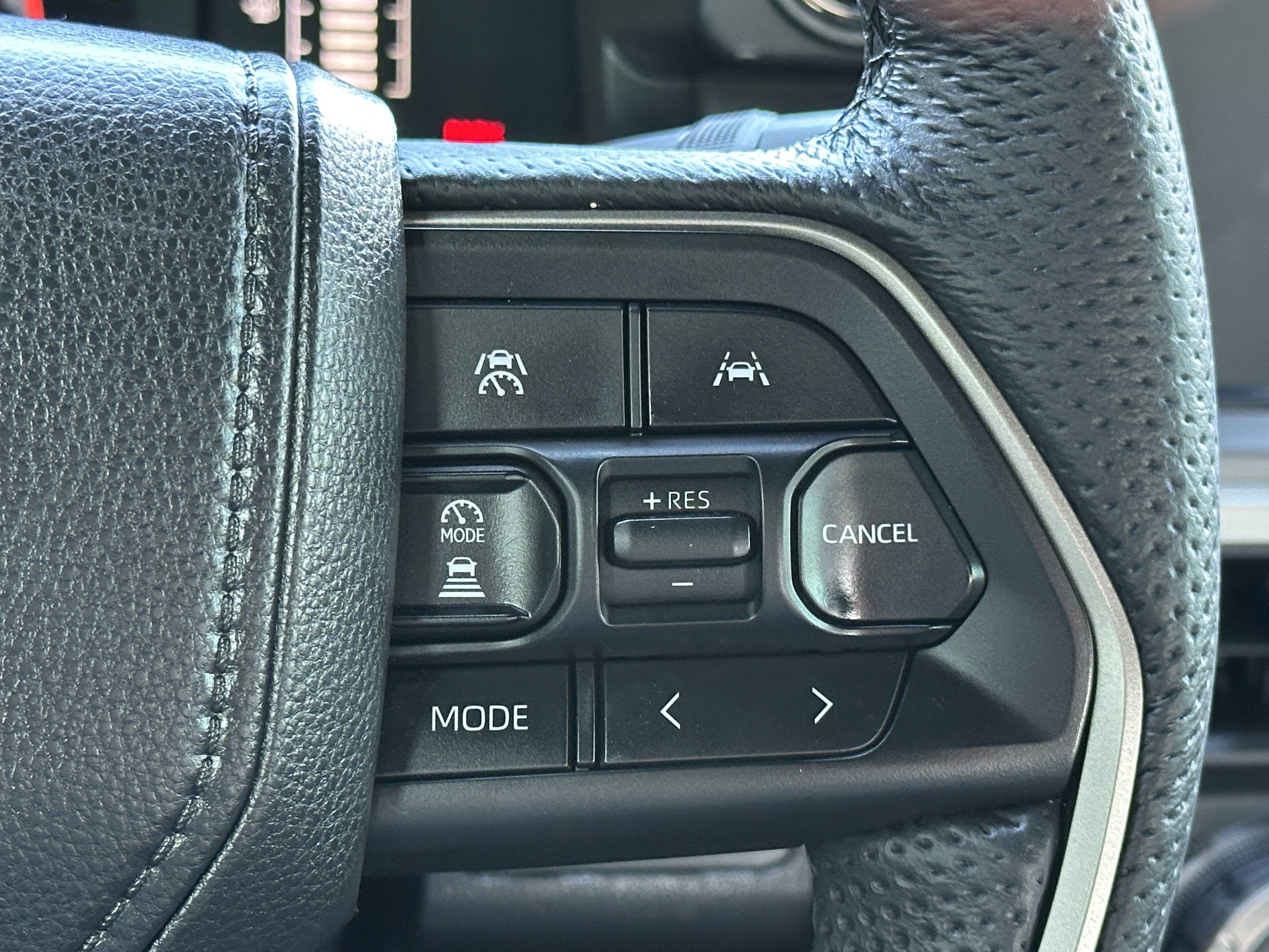 2024 Toyota Tacoma SR5 - Photo 37