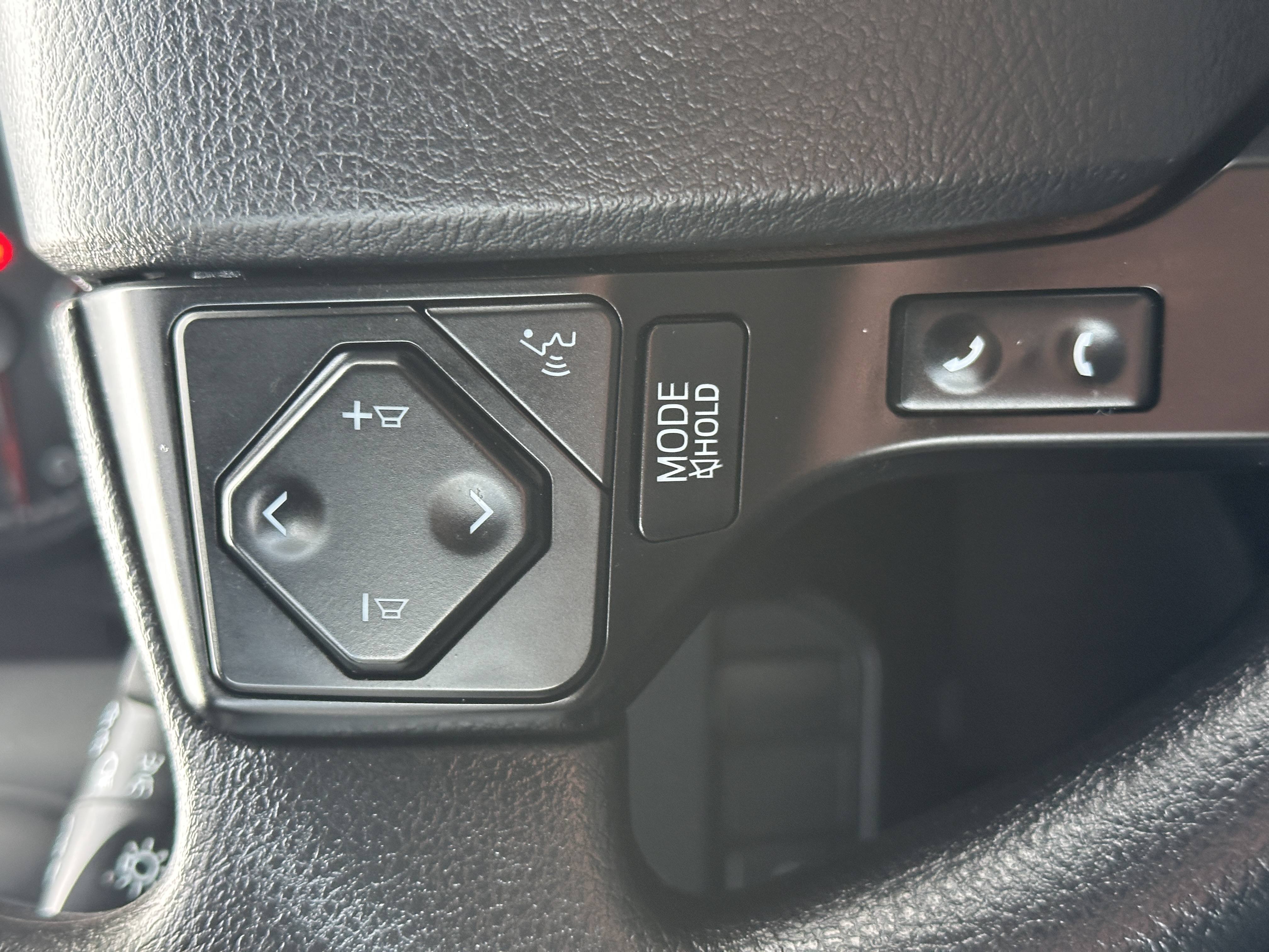 2023 Toyota Tacoma SR - Photo 39