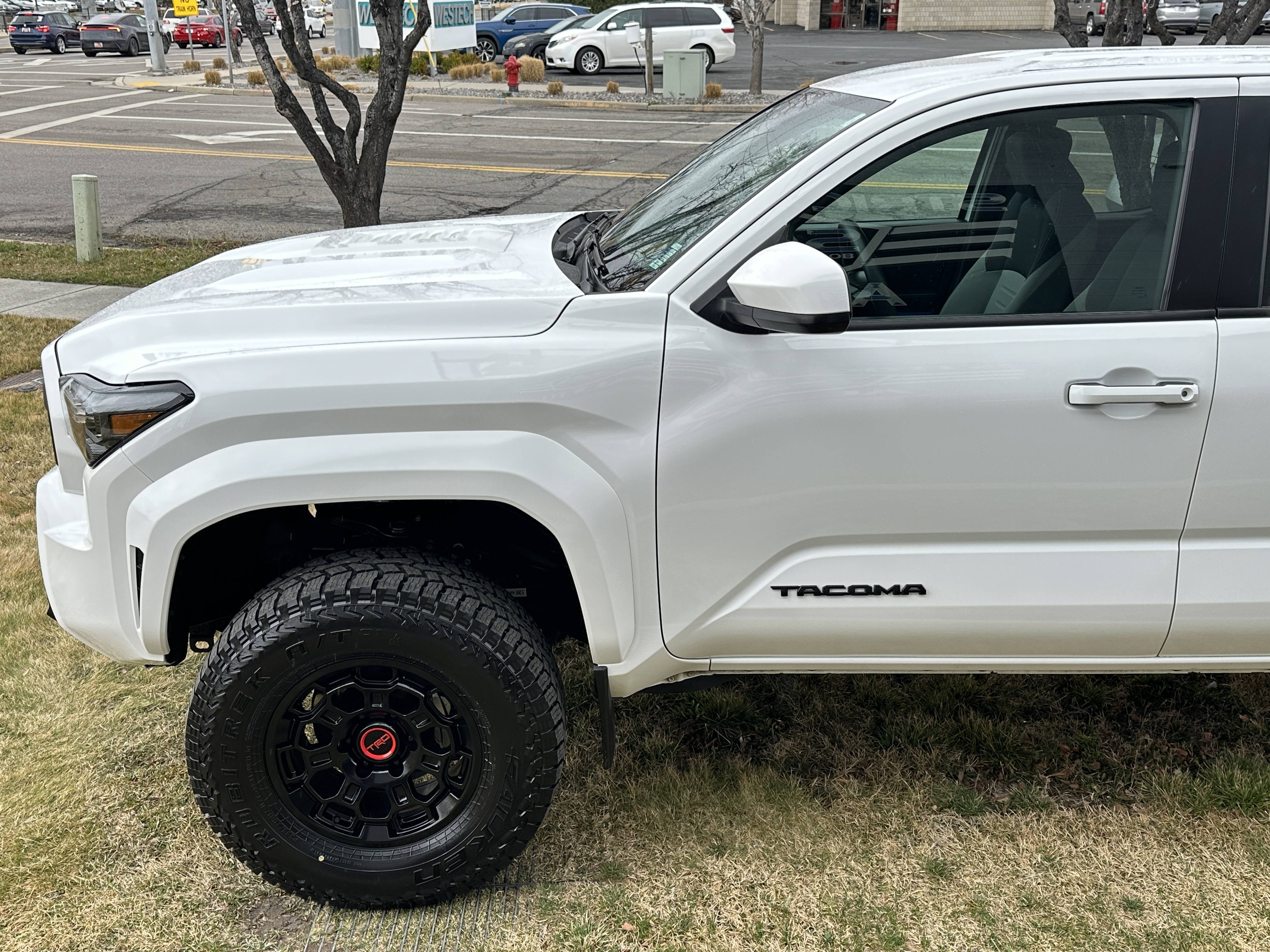 2024 Toyota Tacoma TRD Sport - Photo 11