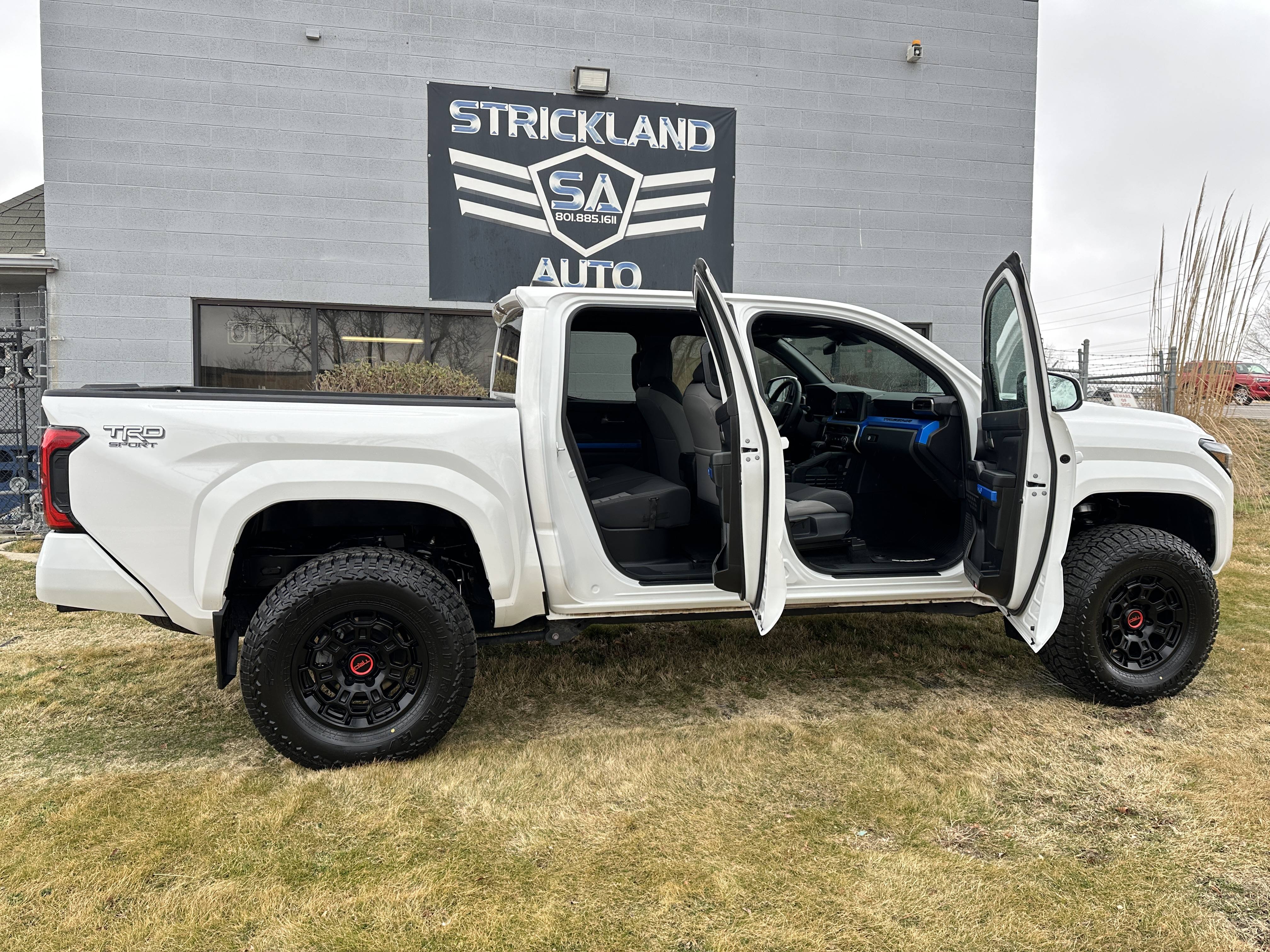 2024 Toyota Tacoma TRD Sport - Photo 28