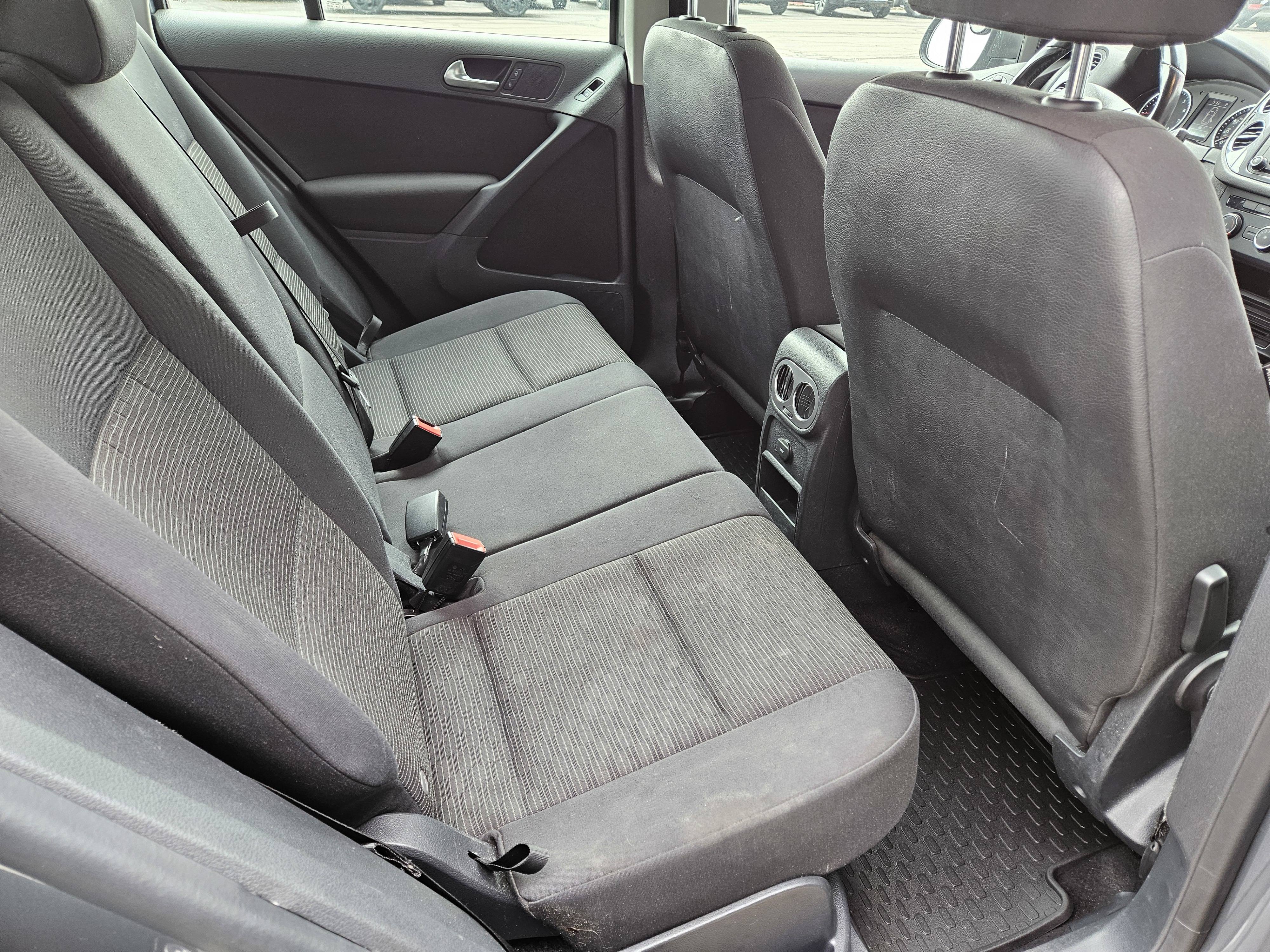 2017 Volkswagen Tiguan Limited Base - Photo 11