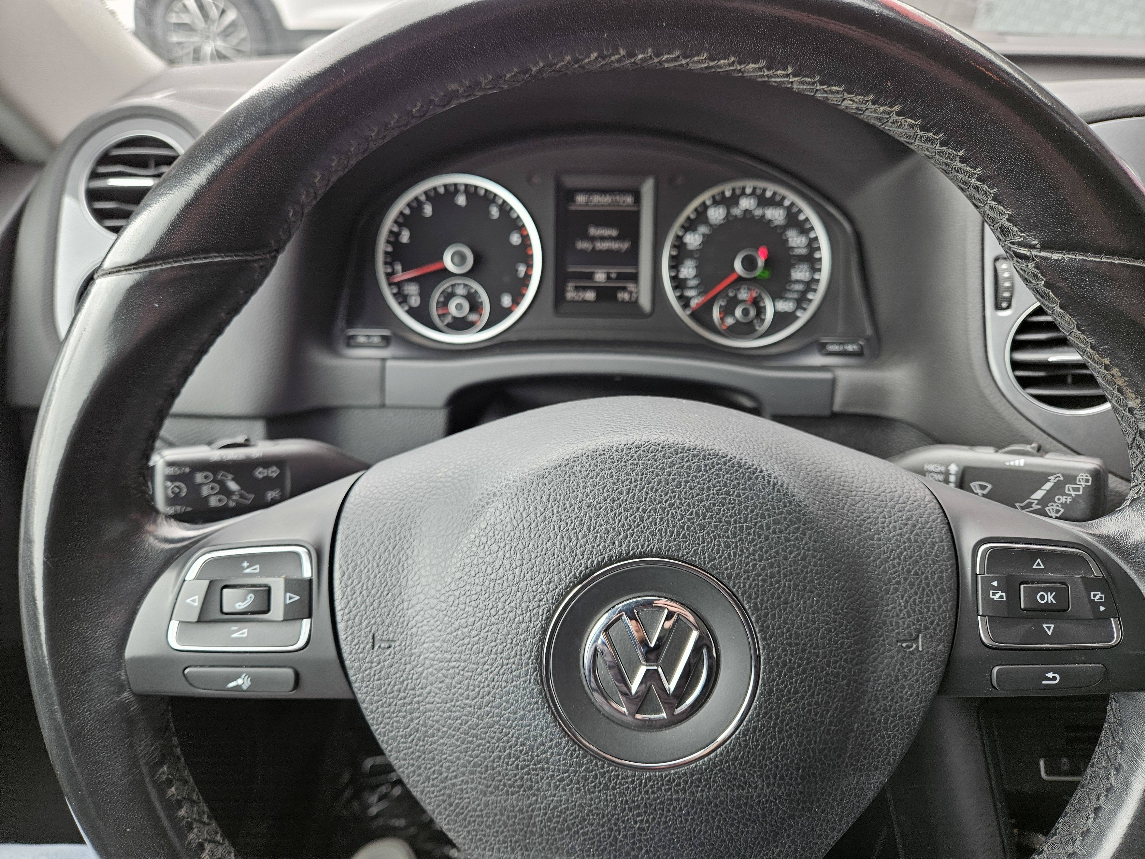 2017 Volkswagen Tiguan Limited Base - Photo 16