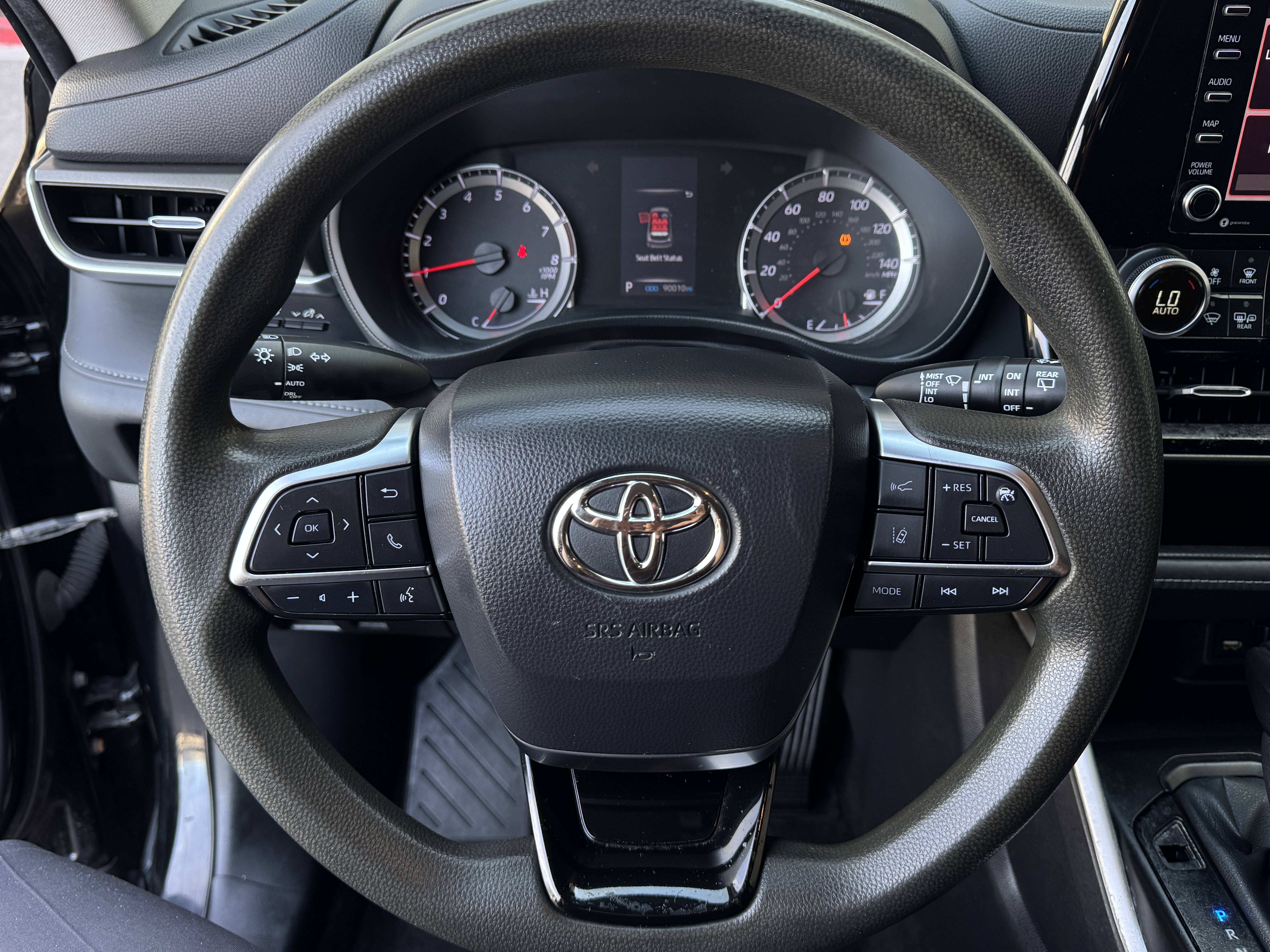 2020 Toyota Highlander L - Photo 17