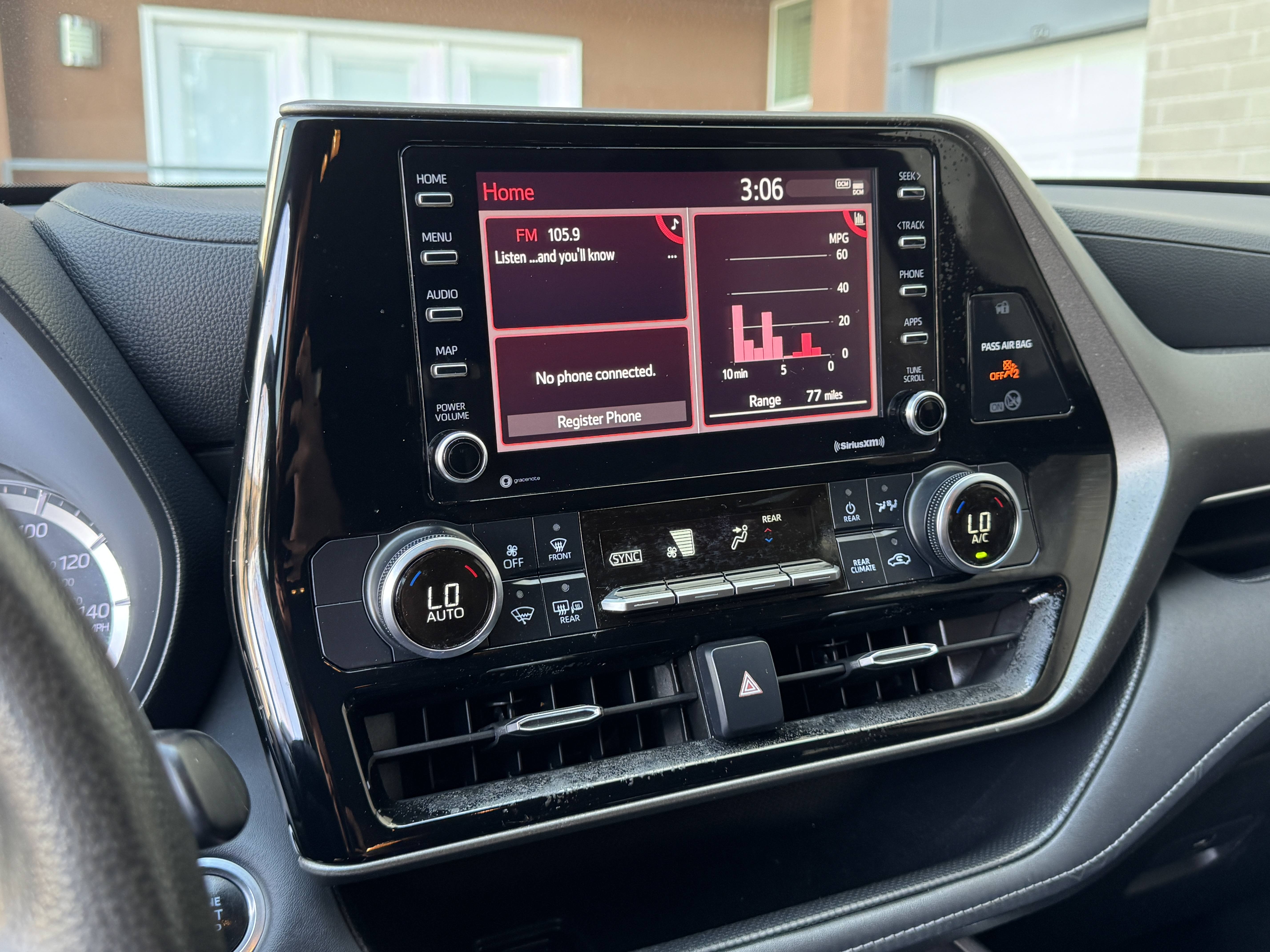 2020 Toyota Highlander L - Photo 20