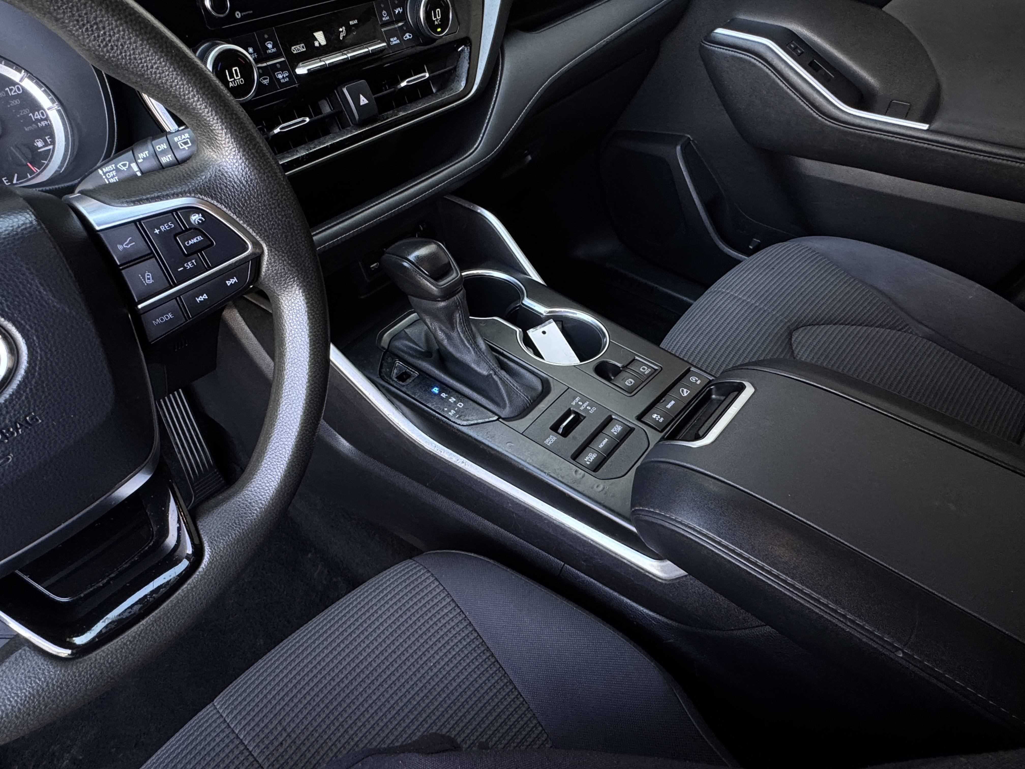 2020 Toyota Highlander L - Photo 21