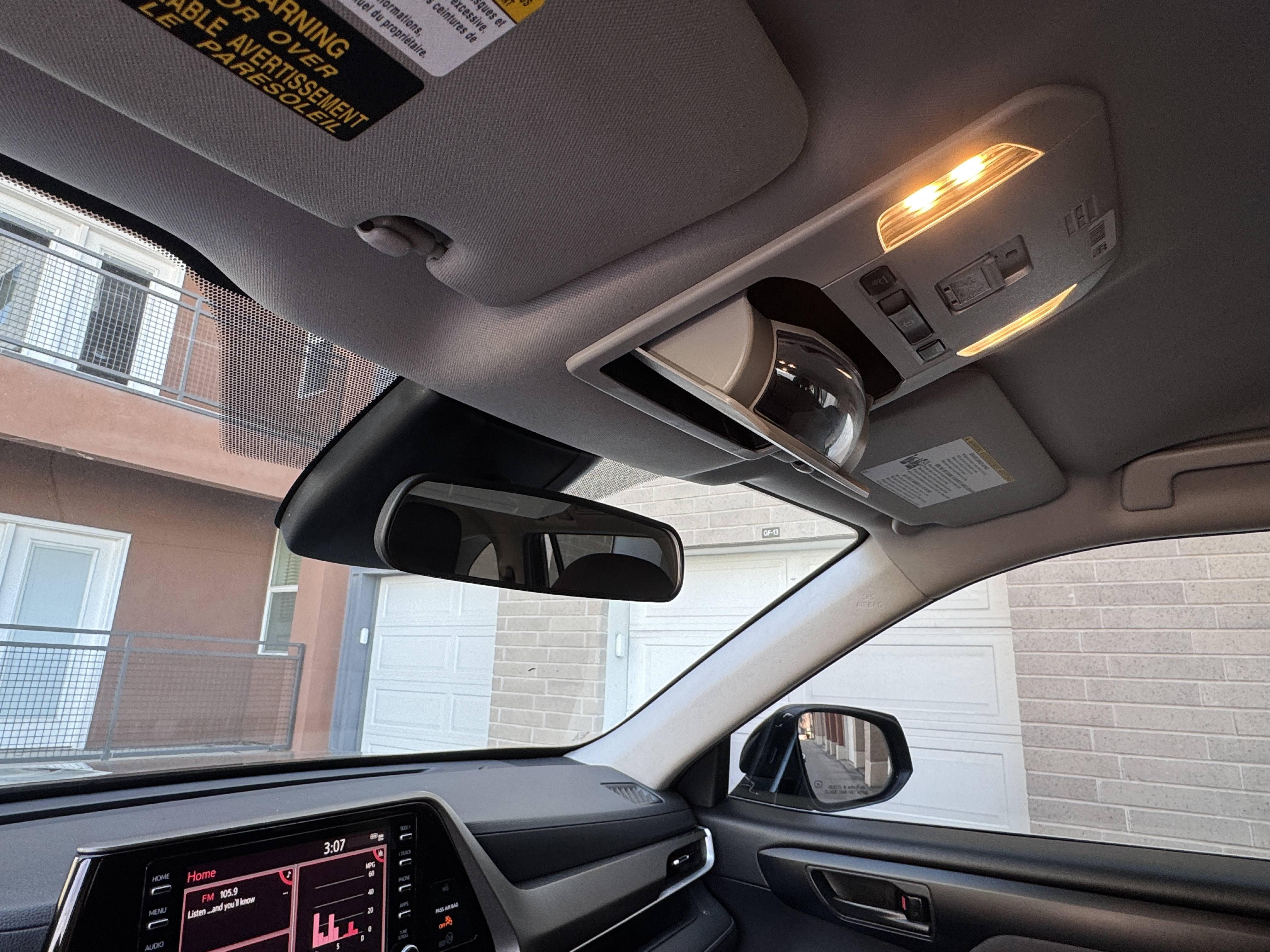 2020 Toyota Highlander L - Photo 22