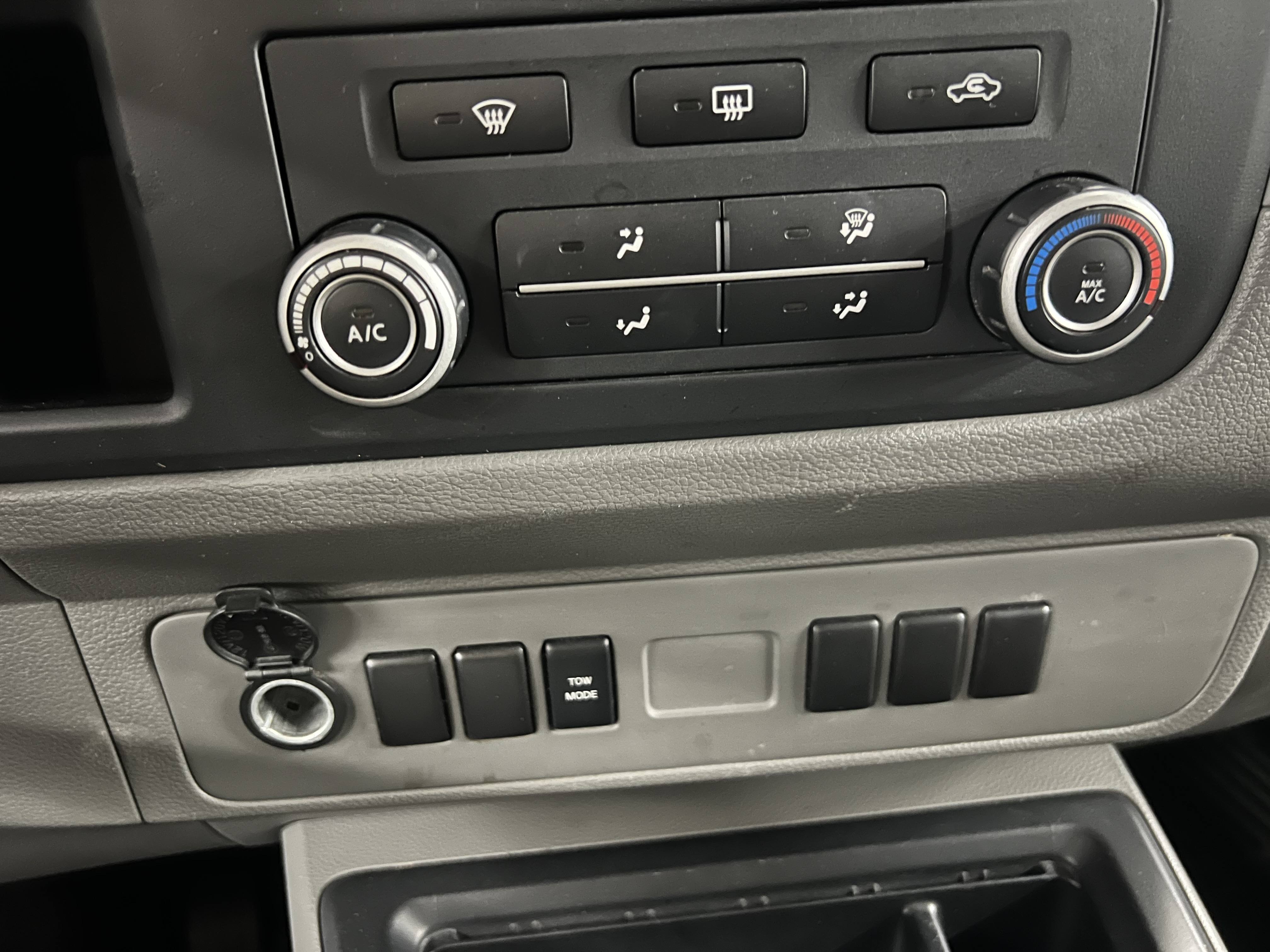 2016 Nissan NV Passenger S - Photo 13