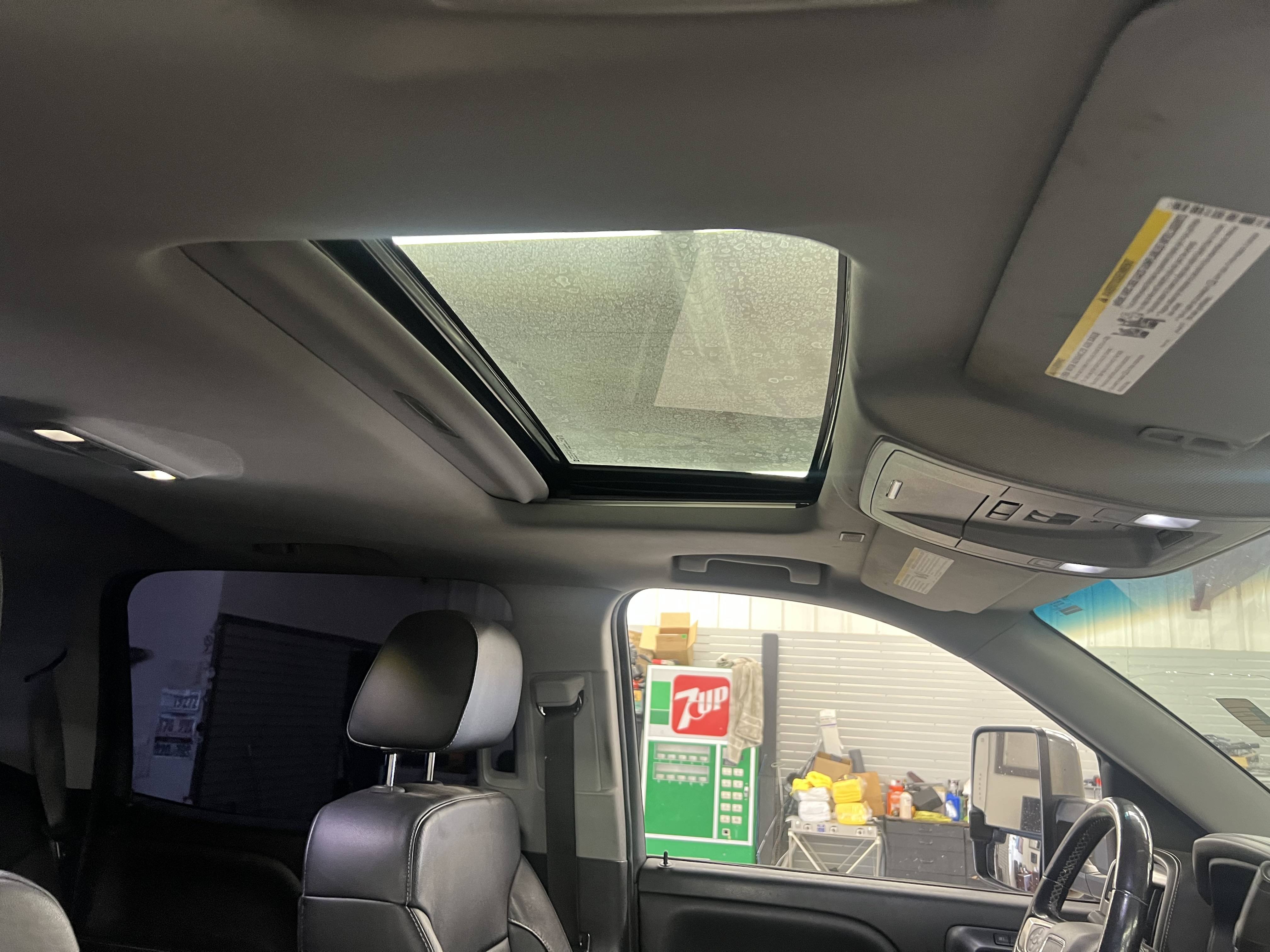 2018 GMC Sierra 1500 SLT - Photo 13
