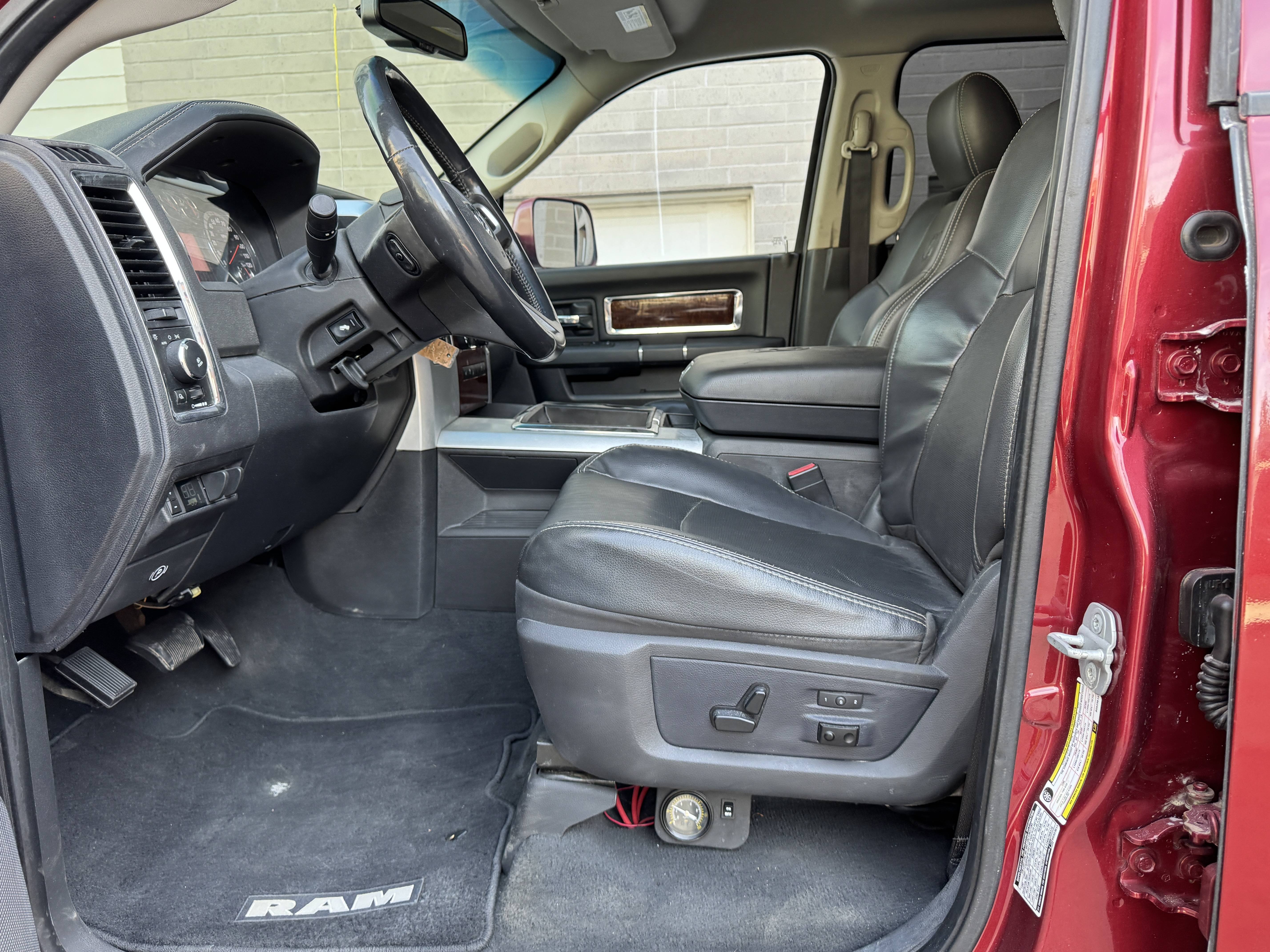2011 RAM Ram 2500 Pickup Laramie - Photo 24