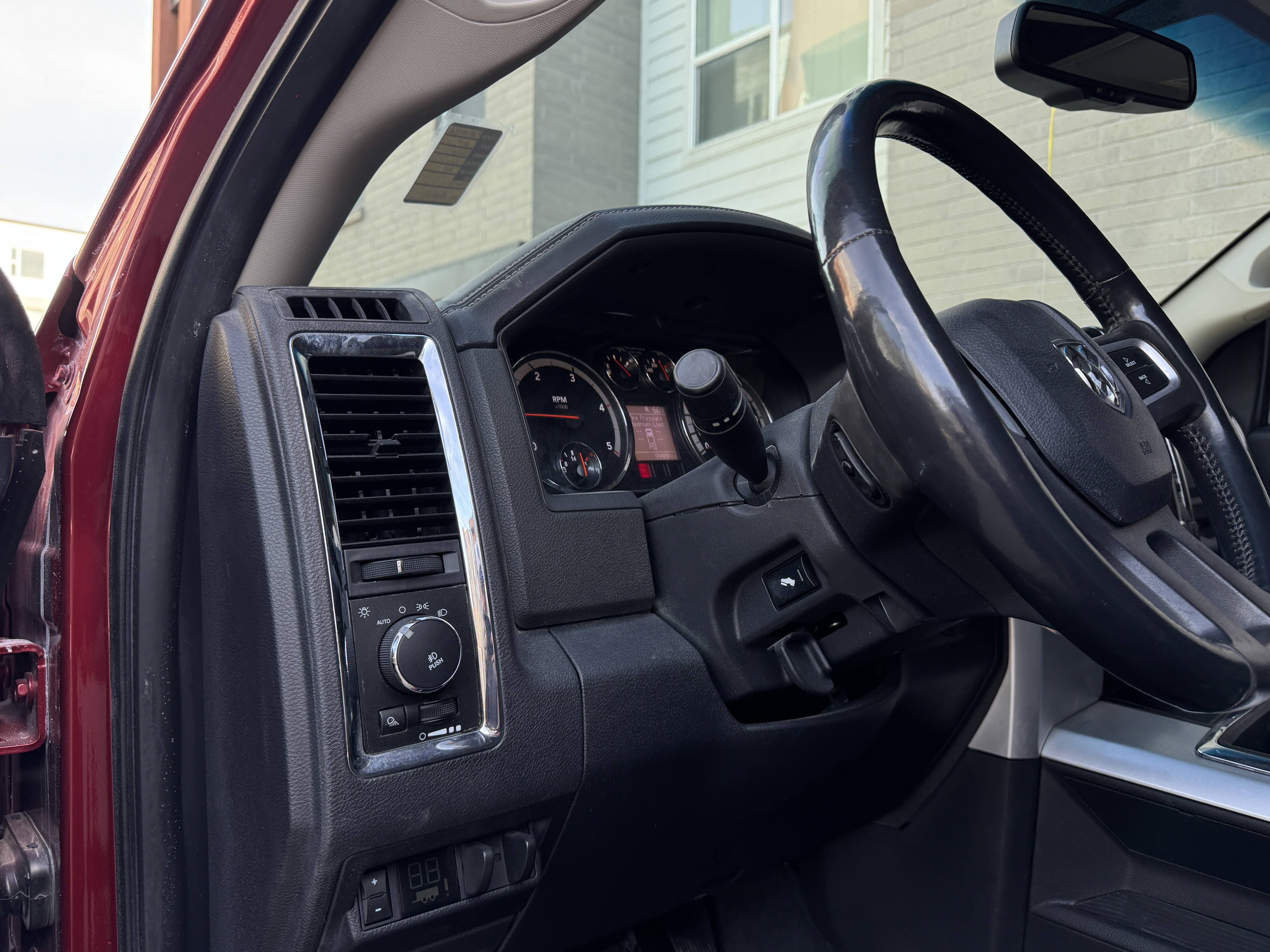 2011 RAM Ram 2500 Pickup Laramie - Photo 29