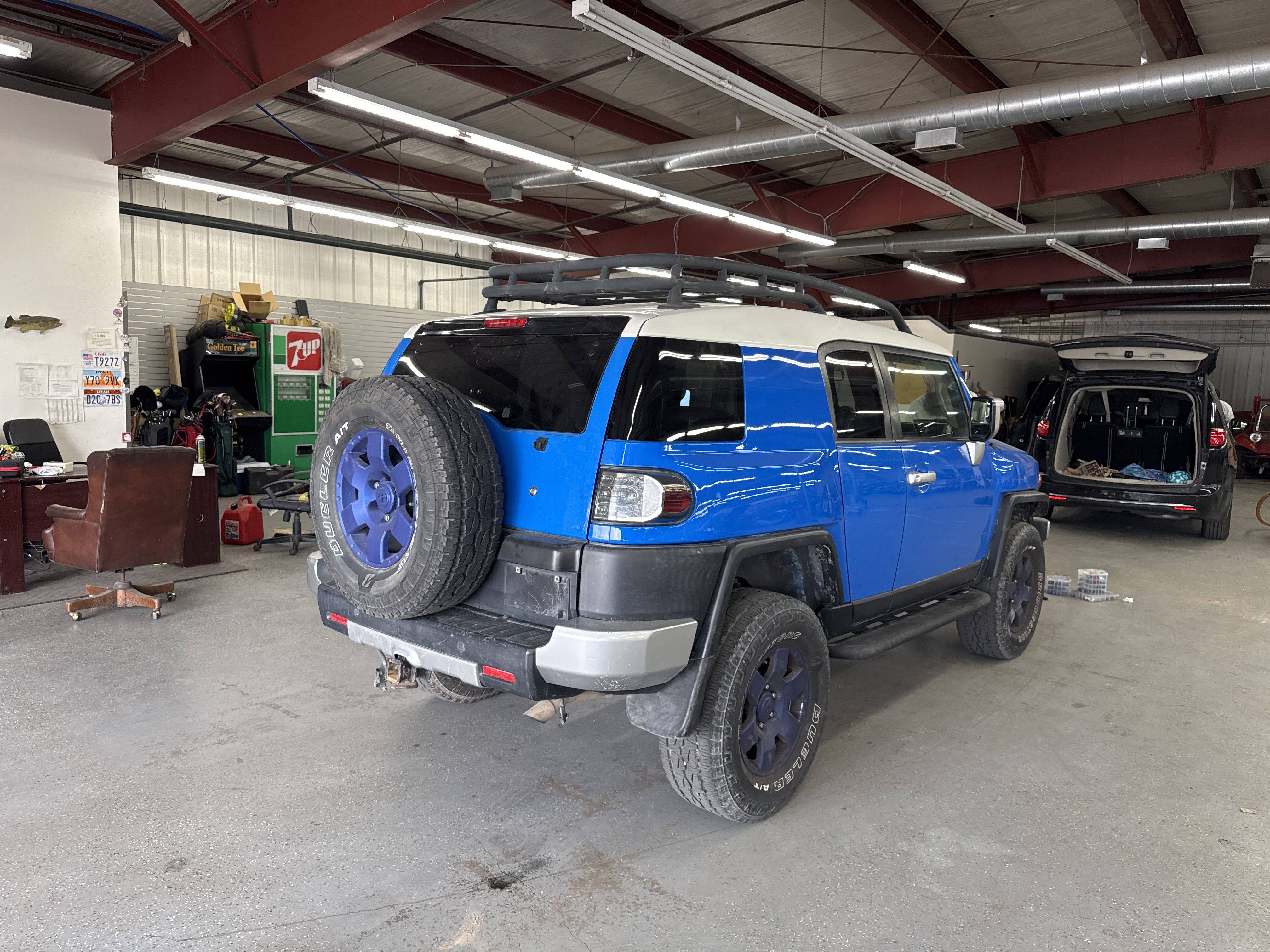 2007 Toyota FJ Cruiser Base - Photo 9