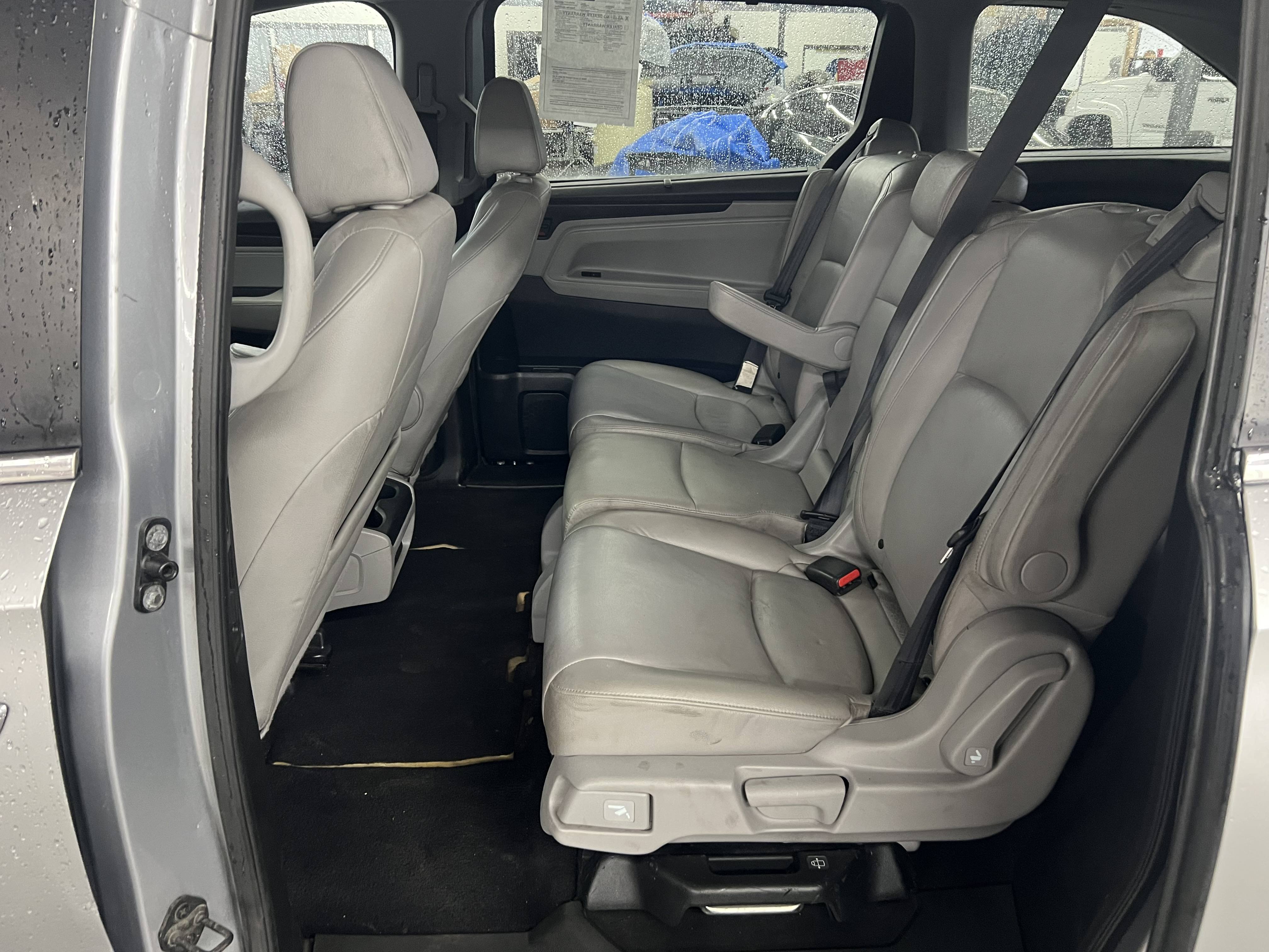 2018 Honda Odyssey EX-L - Photo 12
