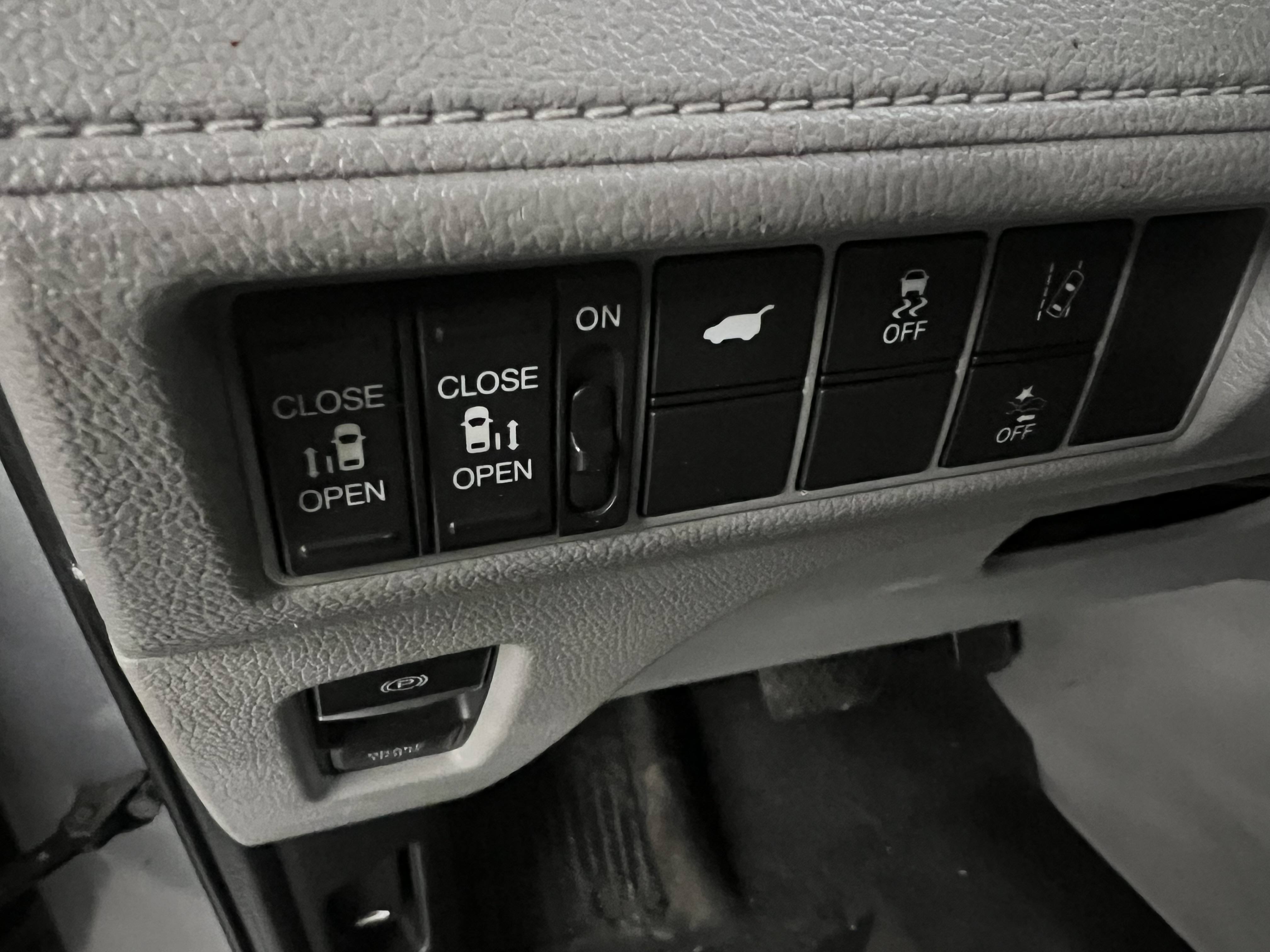 2018 Honda Odyssey EX-L - Photo 16