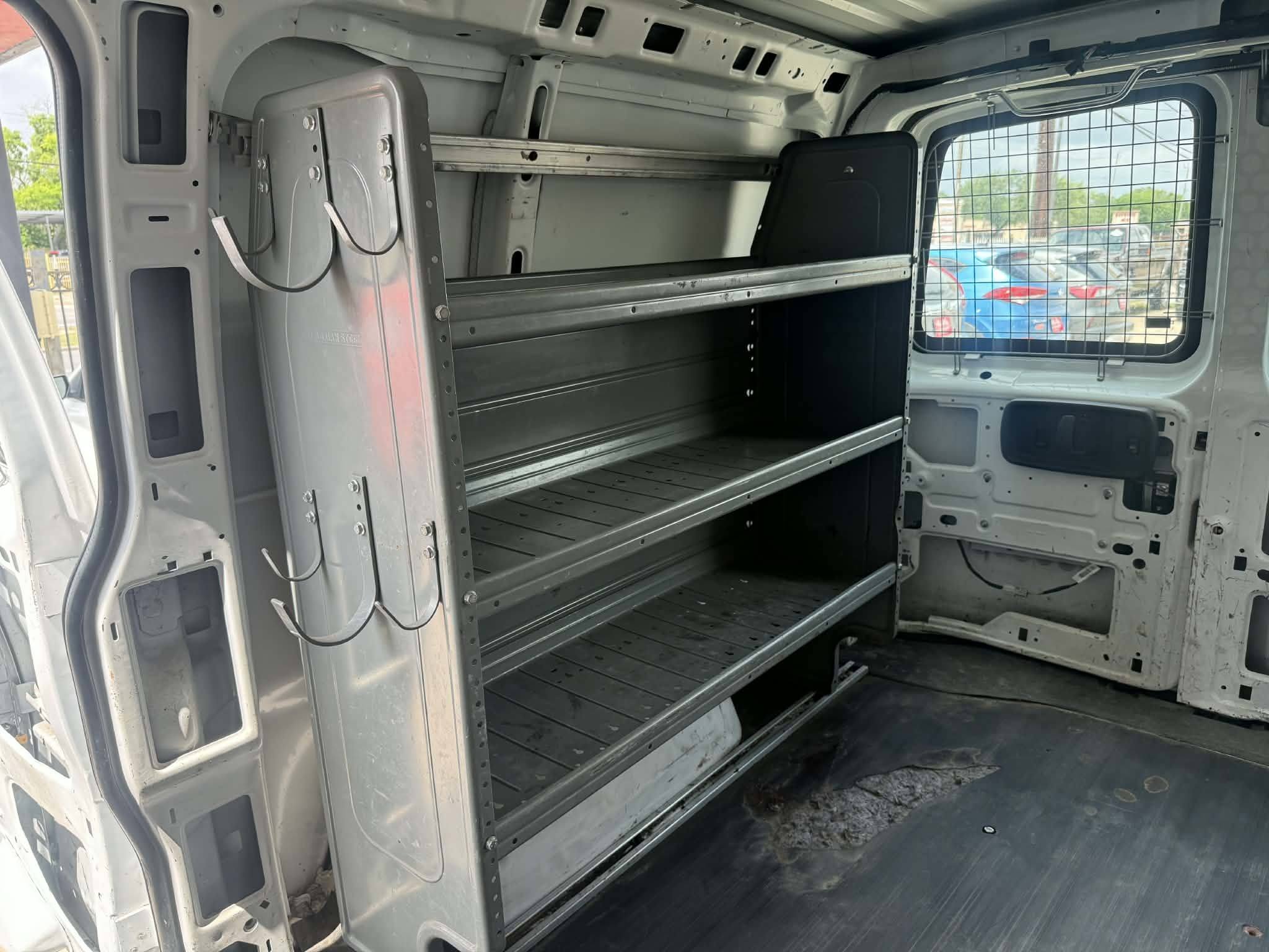 2015 Chevrolet Express Cargo Work Van - Photo 16