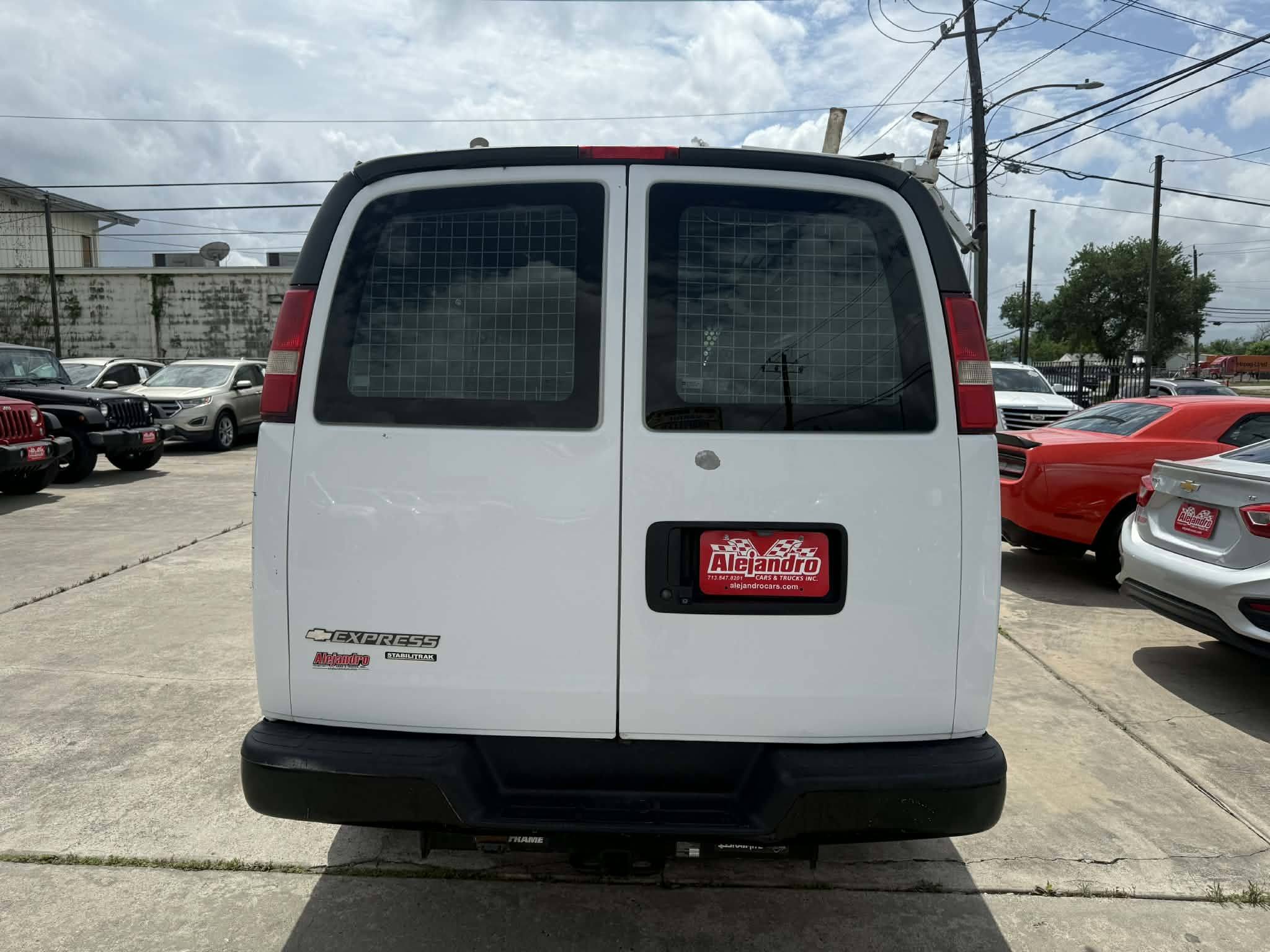 2015 Chevrolet Express Cargo Work Van - Photo 6