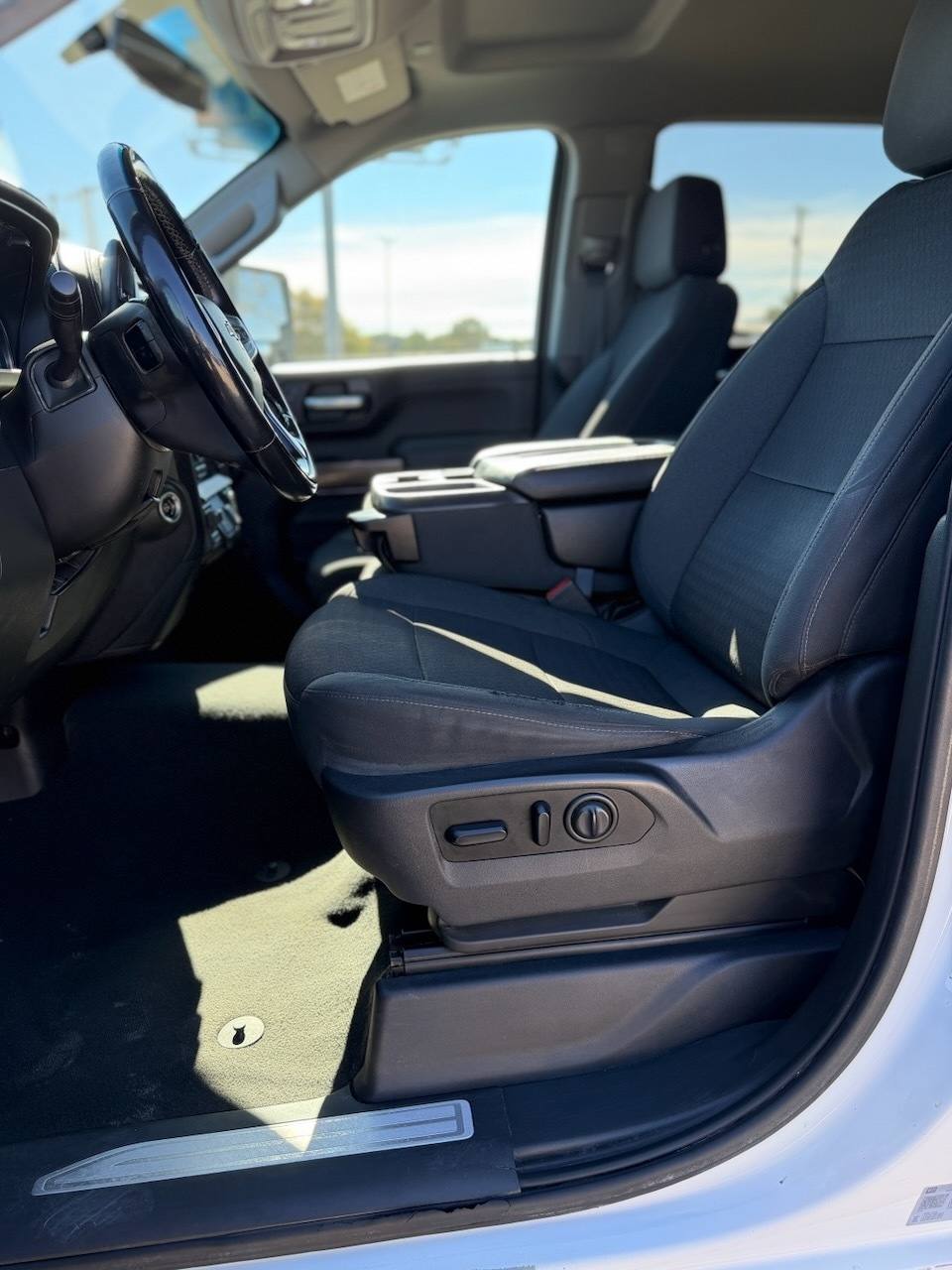 2023 Chevrolet Silverado 2500HD LT - Photo 13