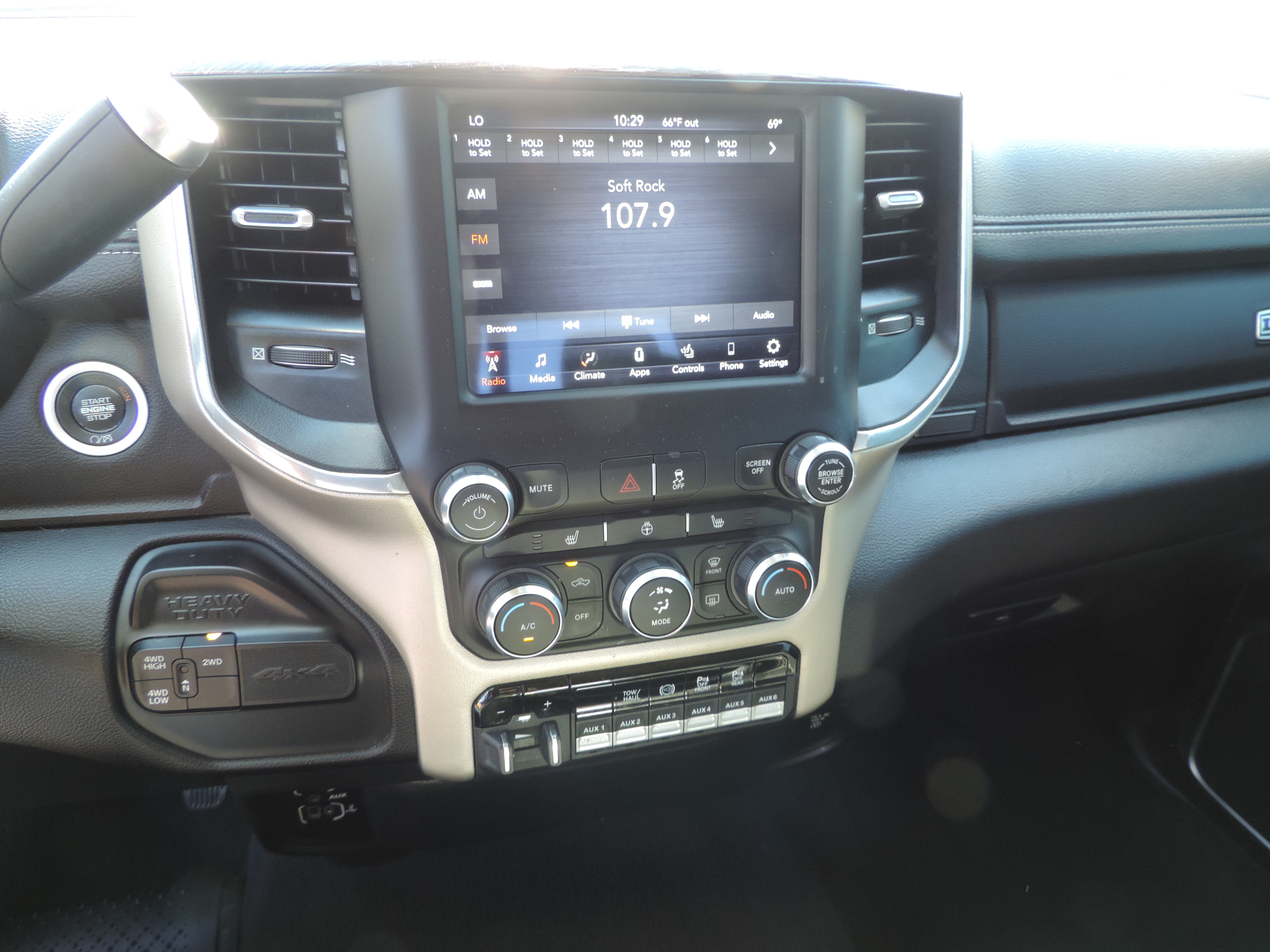 2021 RAM Ram 2500 Pickup Laramie - Photo 10