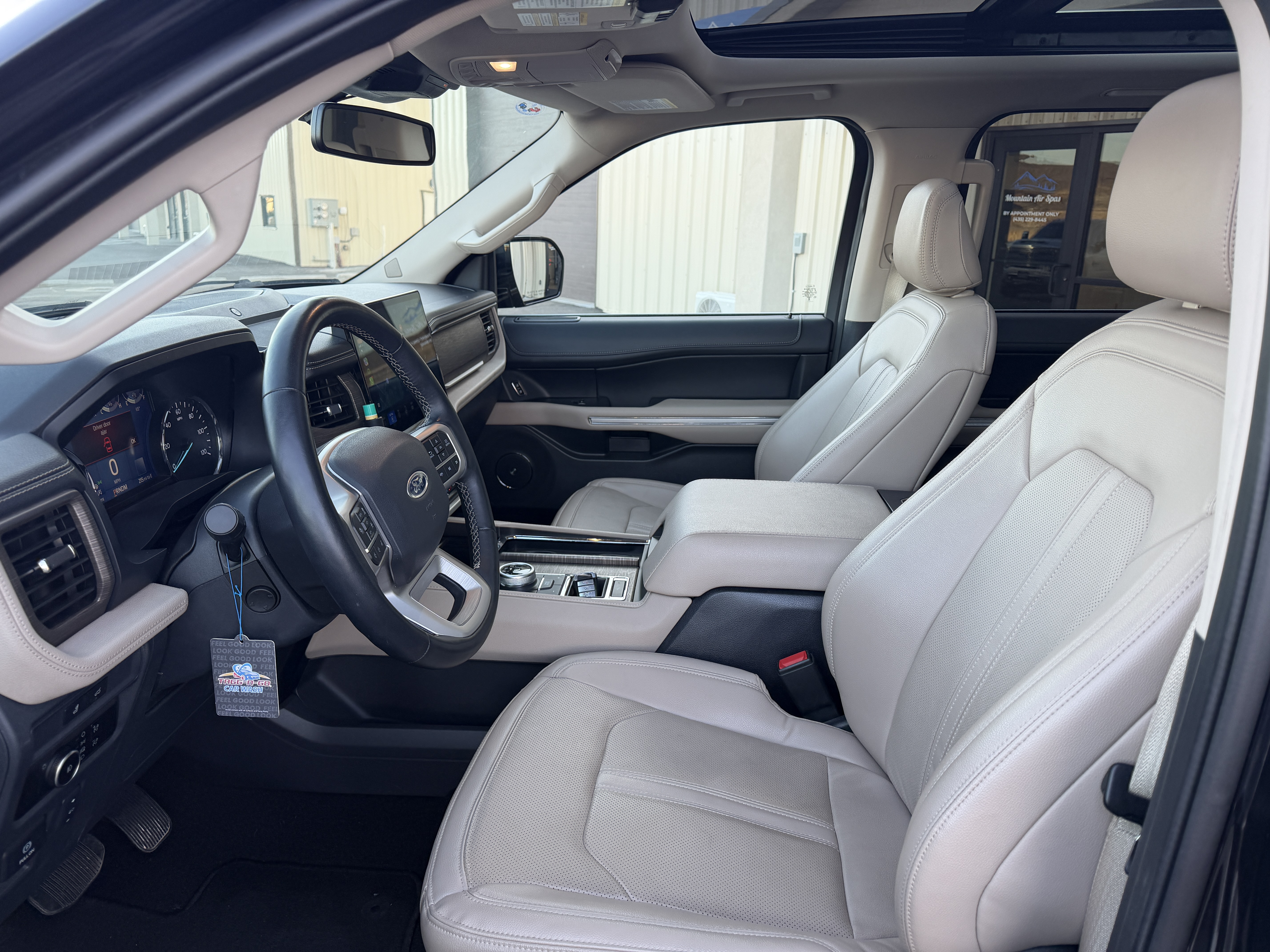 2024 Ford Expedition Limited - Photo 10