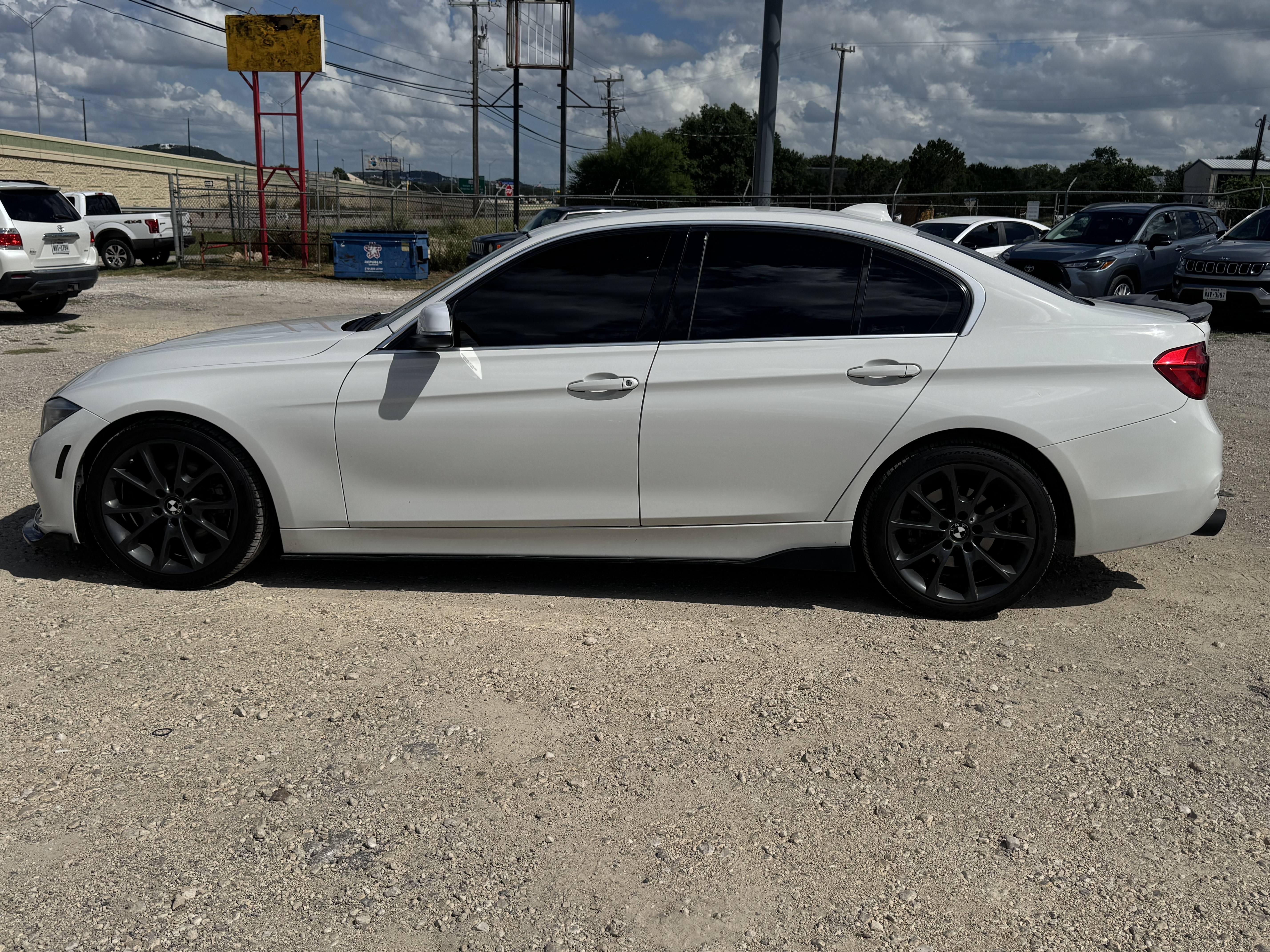 2018 BMW 3 Series 330i - Photo 8