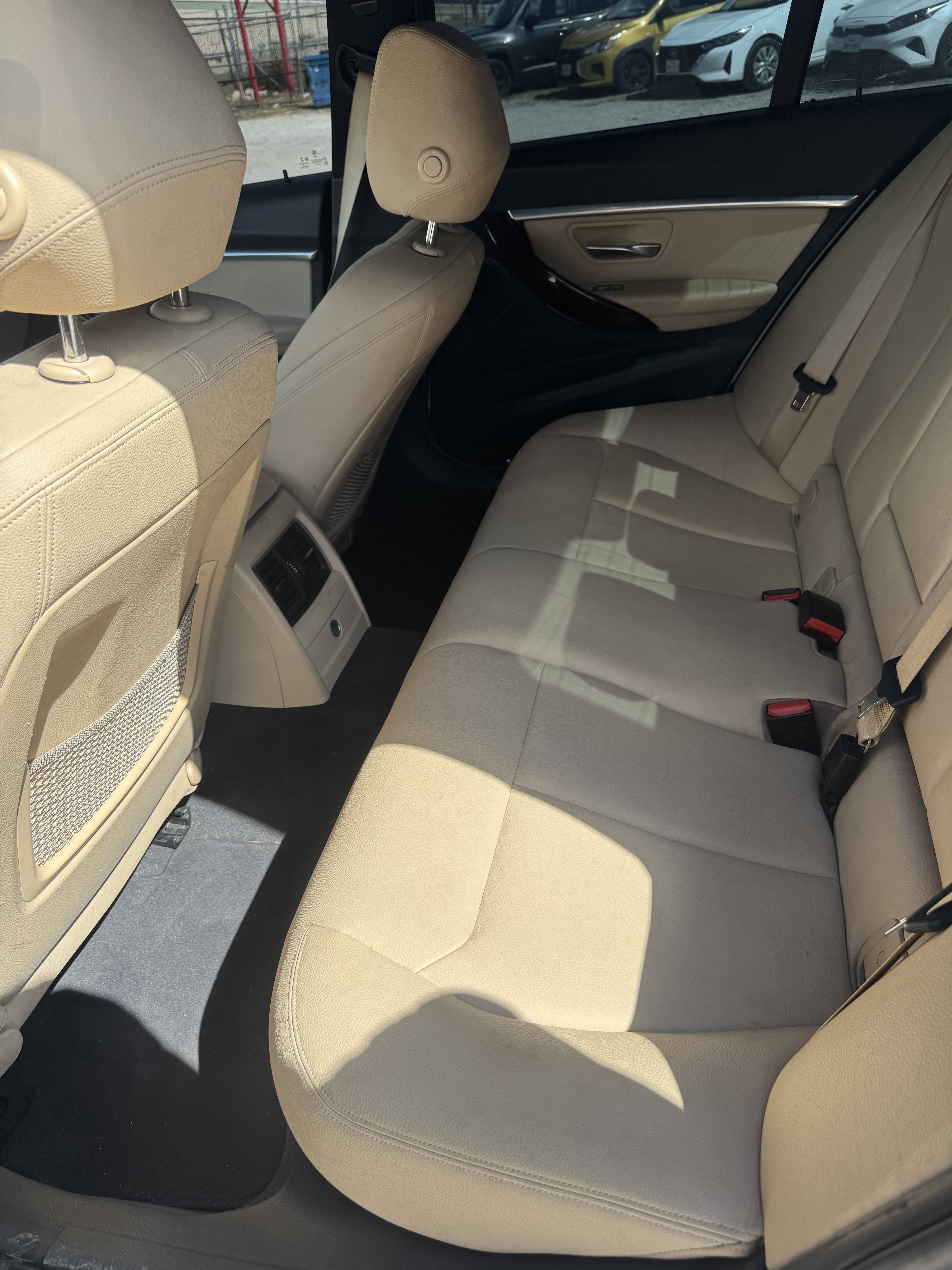 2018 BMW 3 Series 330i - Photo 10