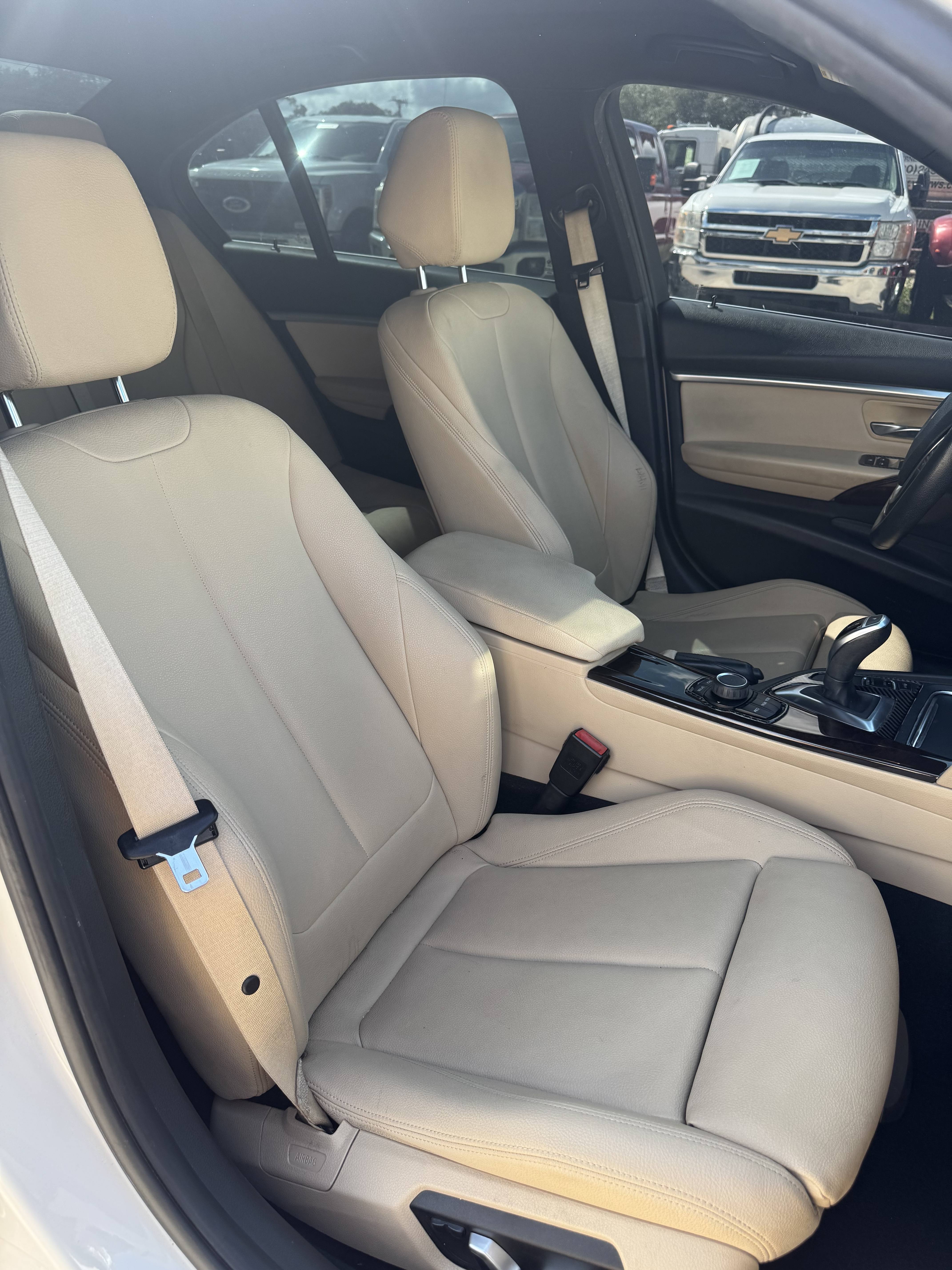 2018 BMW 3 Series 330i - Photo 13