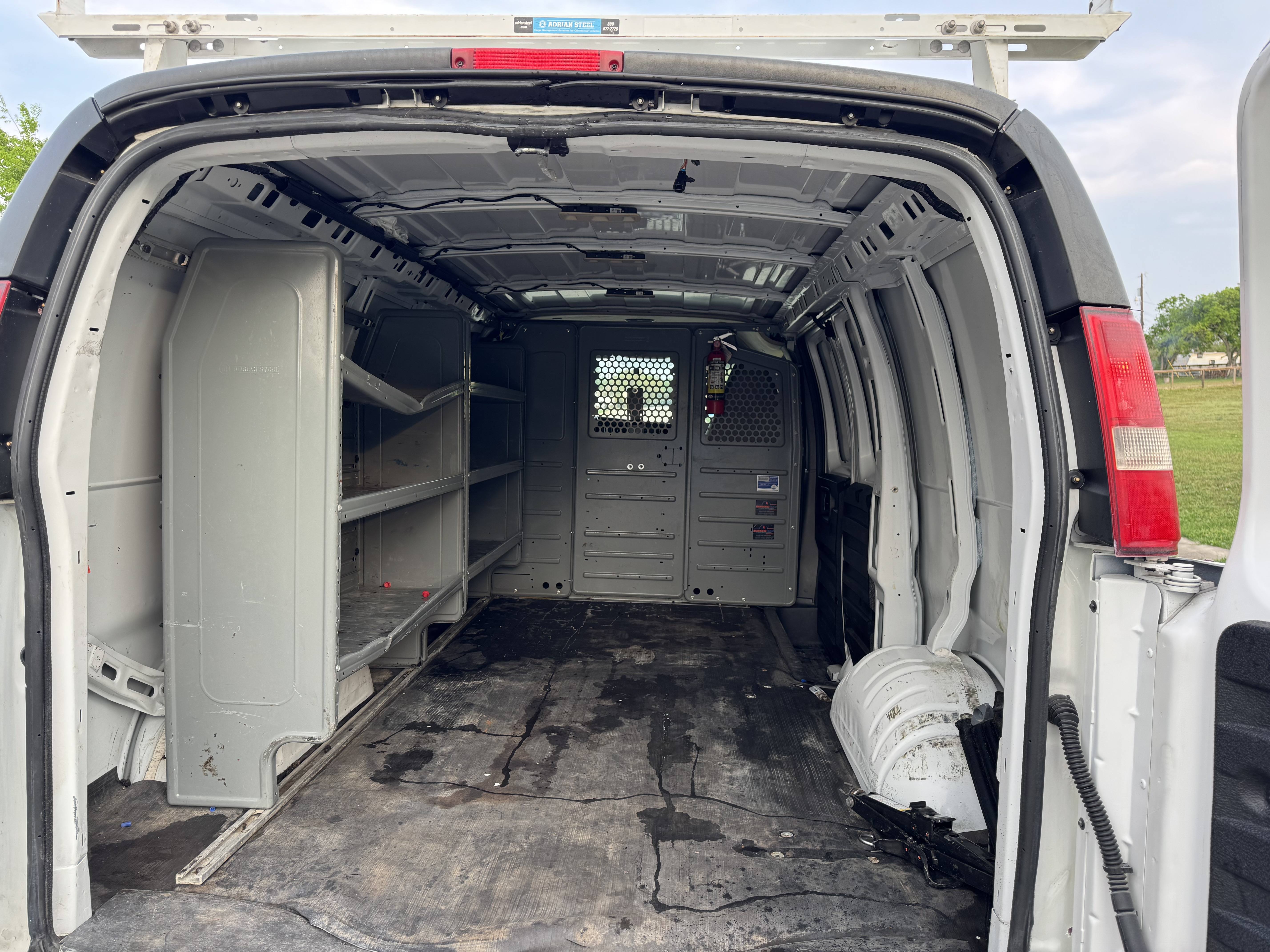 2017 Chevrolet Express Cargo Work Van - Photo 8