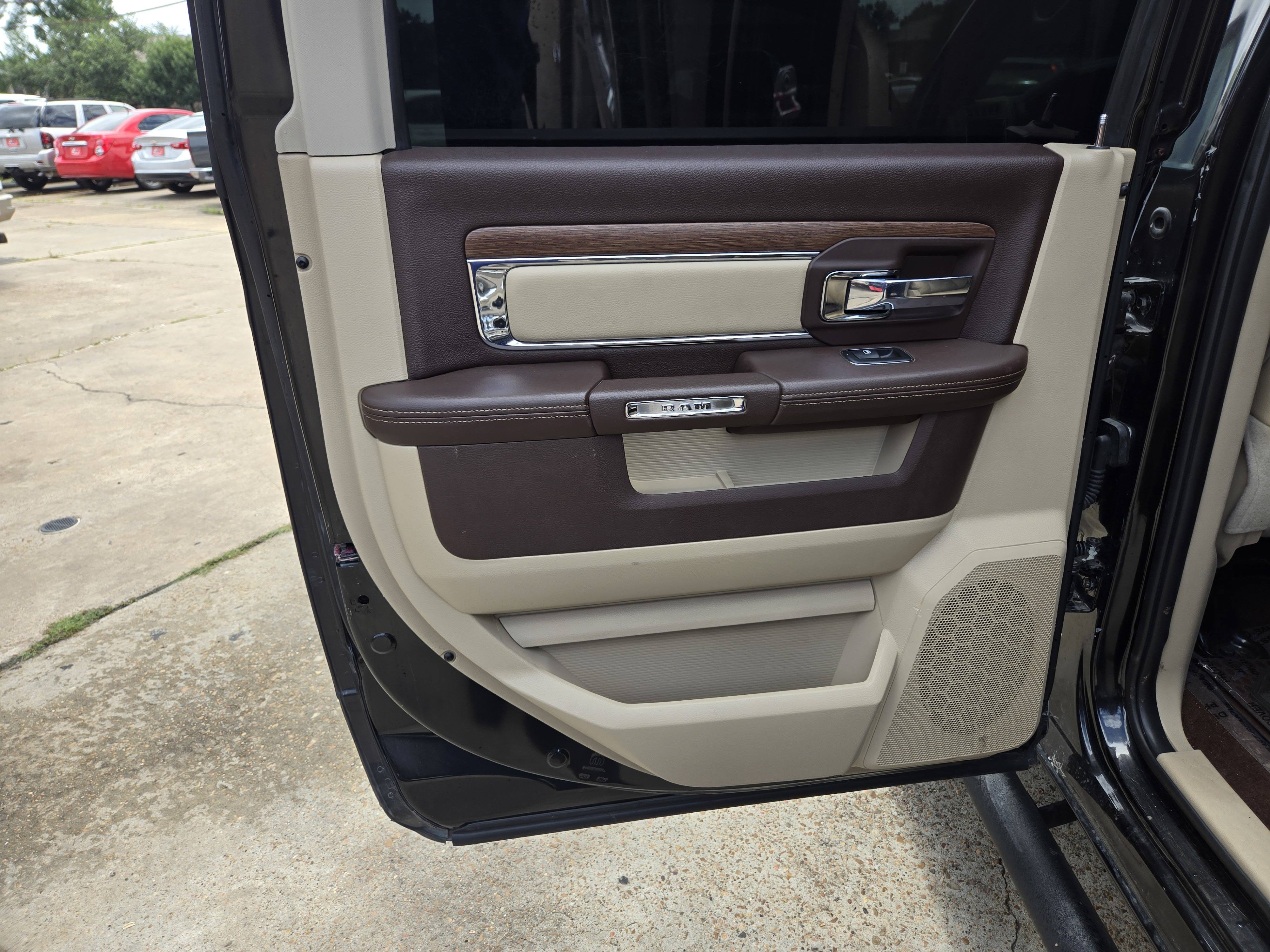 2018 RAM Ram 1500 Pickup Laramie - Photo 13