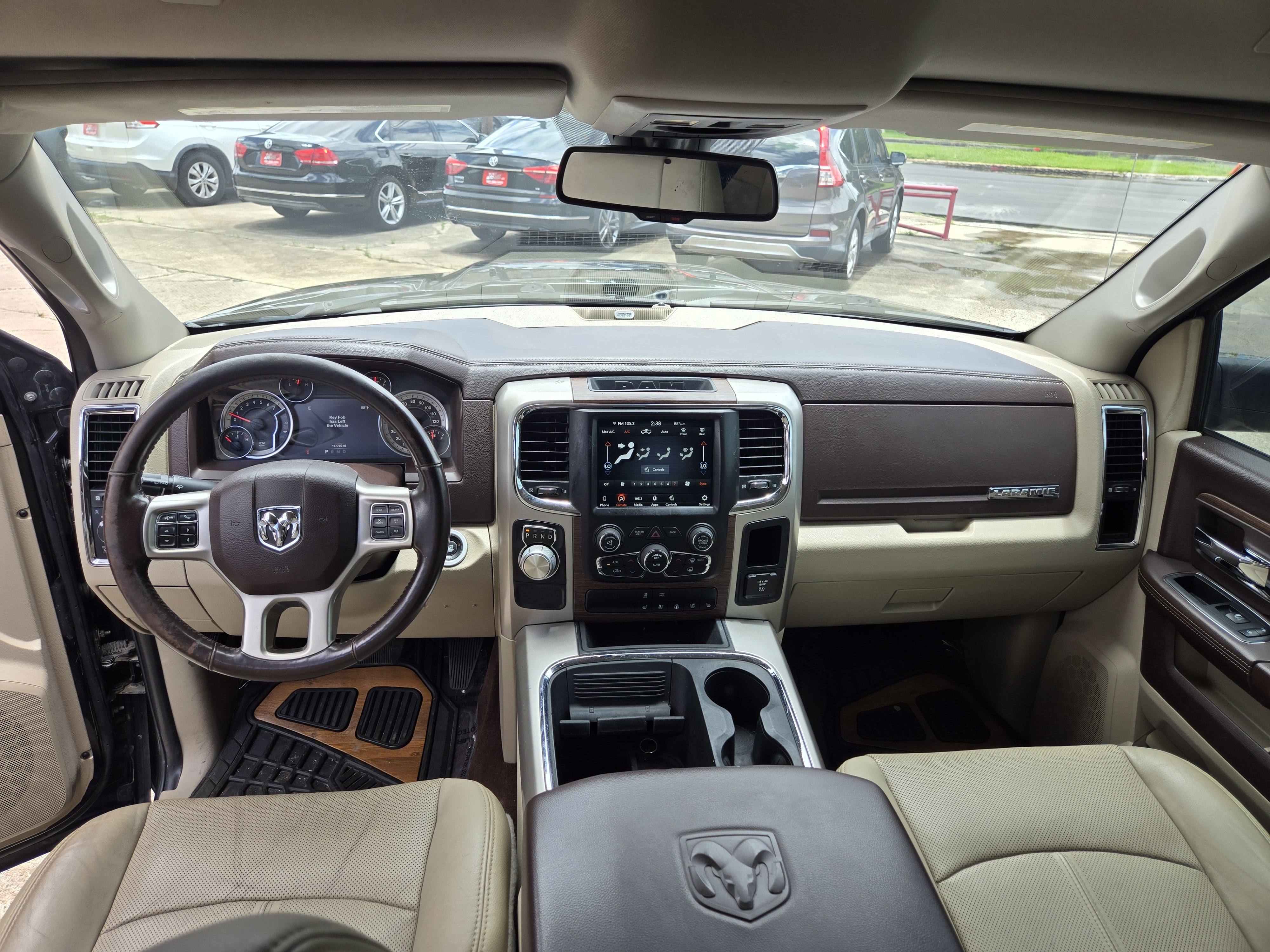 2018 RAM Ram 1500 Pickup Laramie - Photo 14