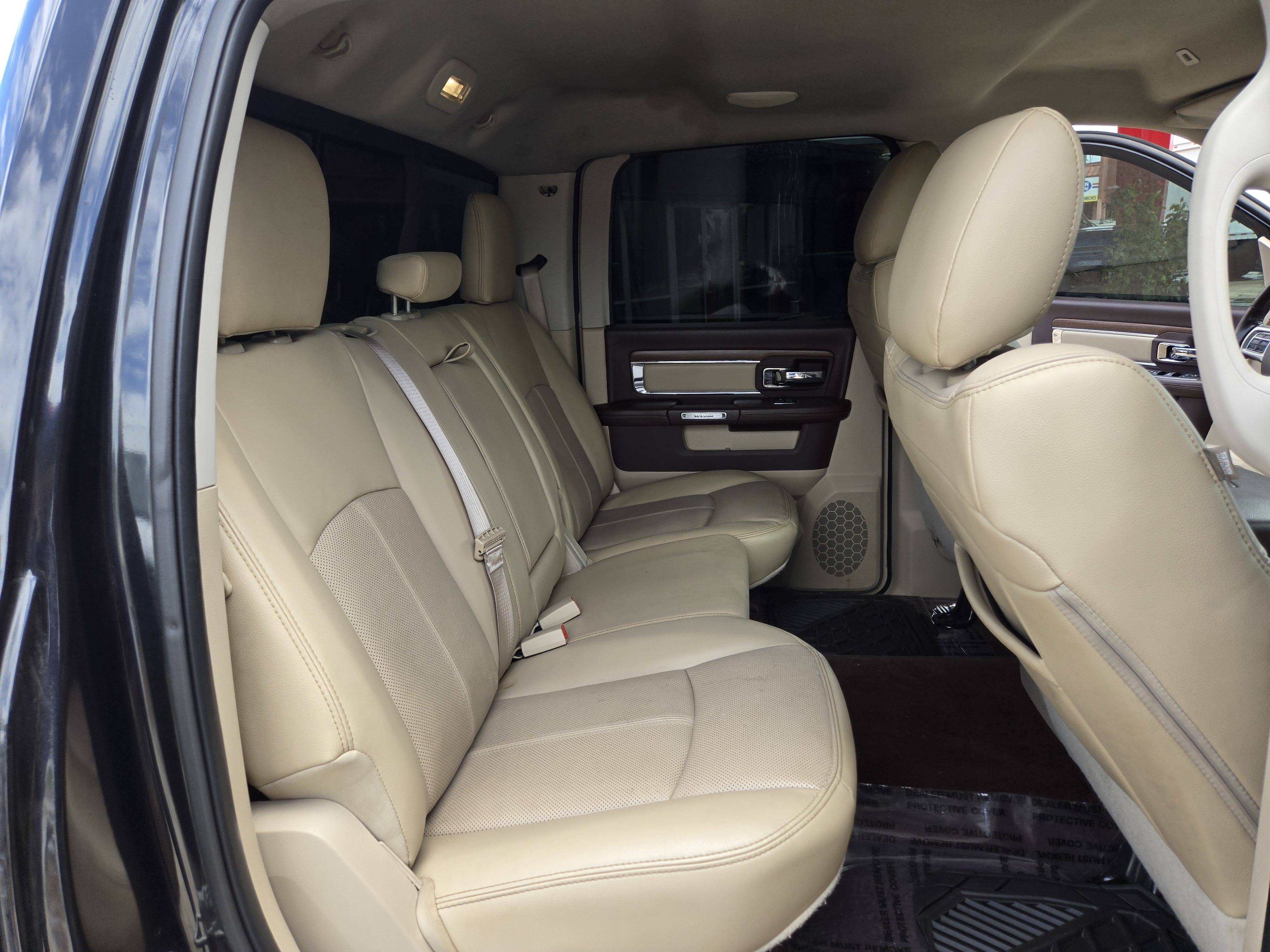 2018 RAM Ram 1500 Pickup Laramie - Photo 17