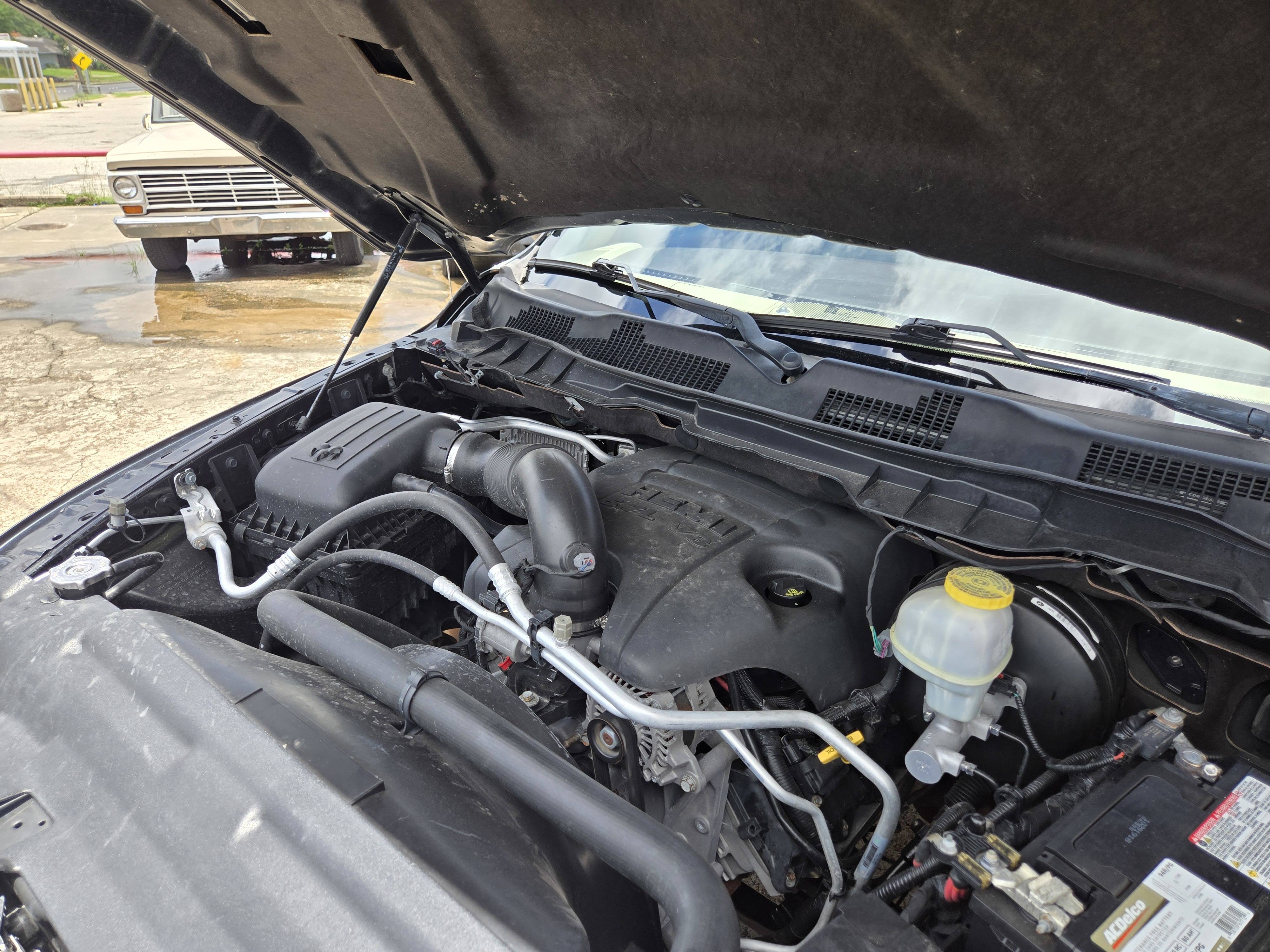 2018 RAM Ram 1500 Pickup Laramie - Photo 22