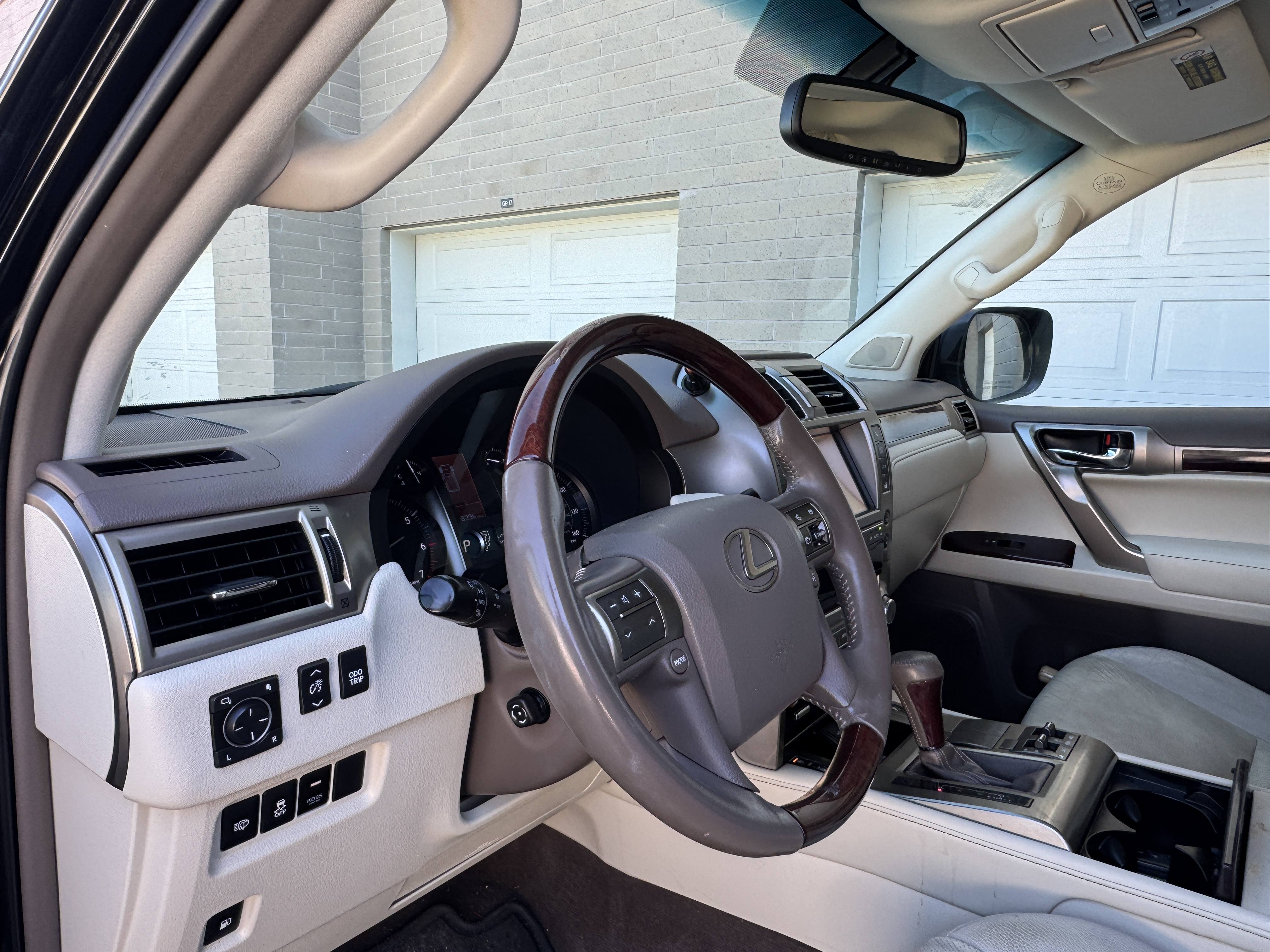 2014 Lexus GX Base - Photo 15