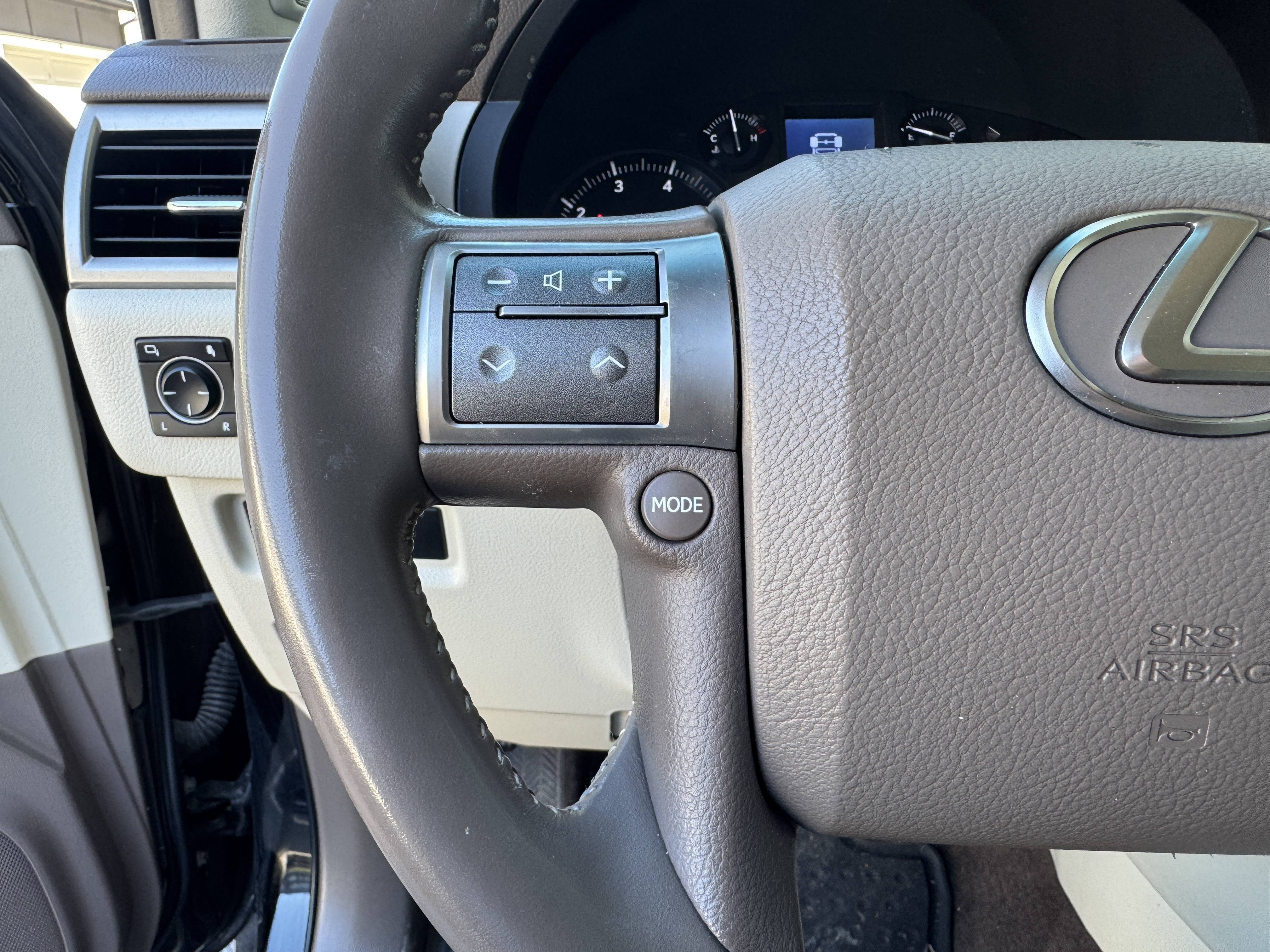 2014 Lexus GX Base - Photo 16
