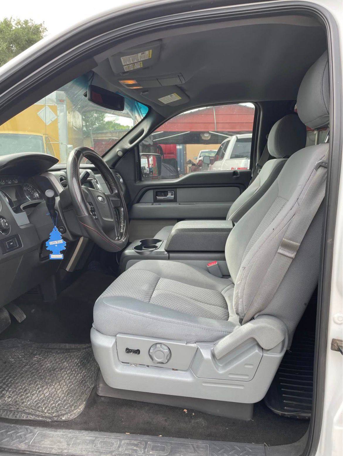 2014 Ford F-150 XL - Photo 12