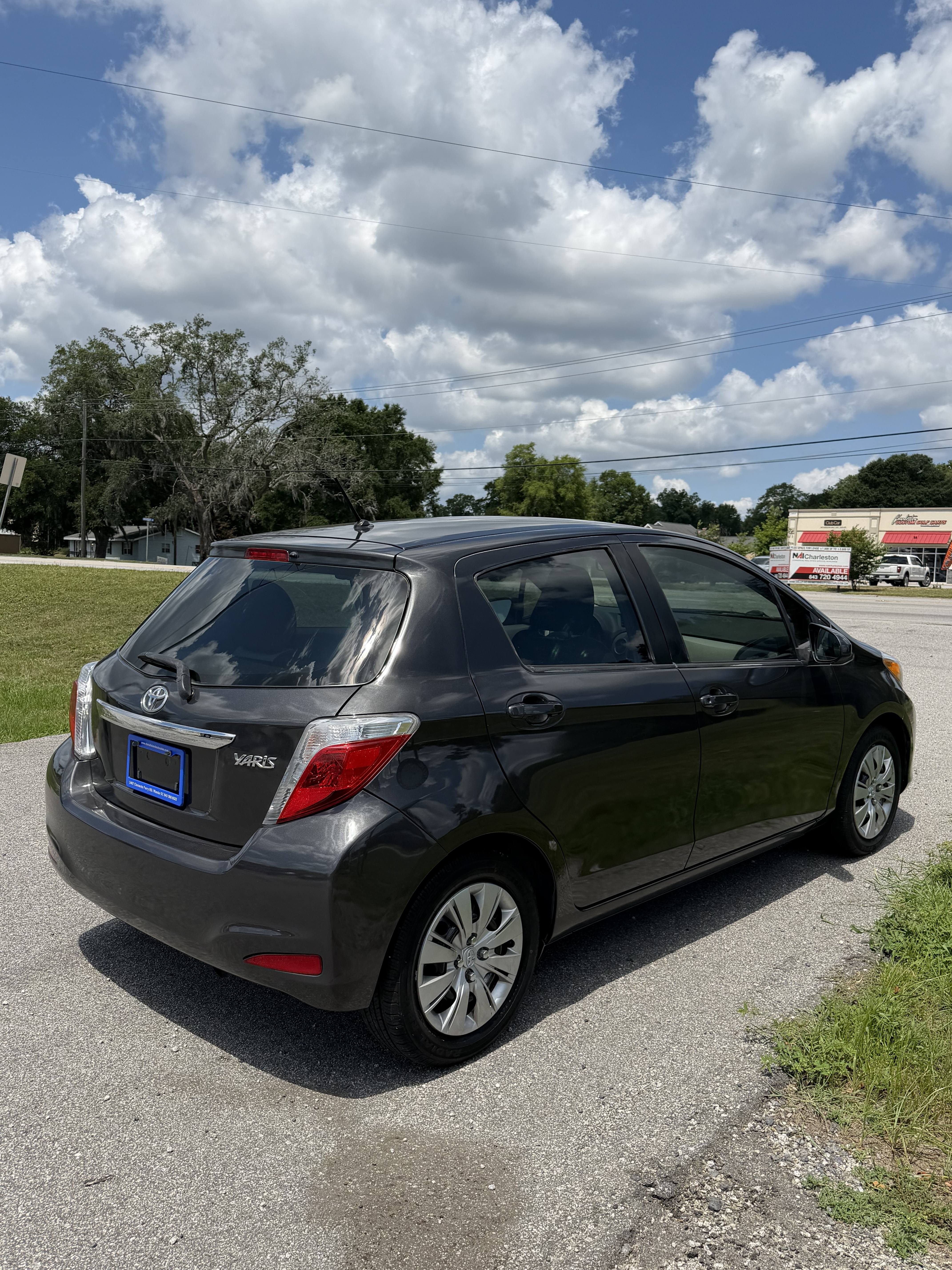 2013 Toyota Yaris L - Photo 7