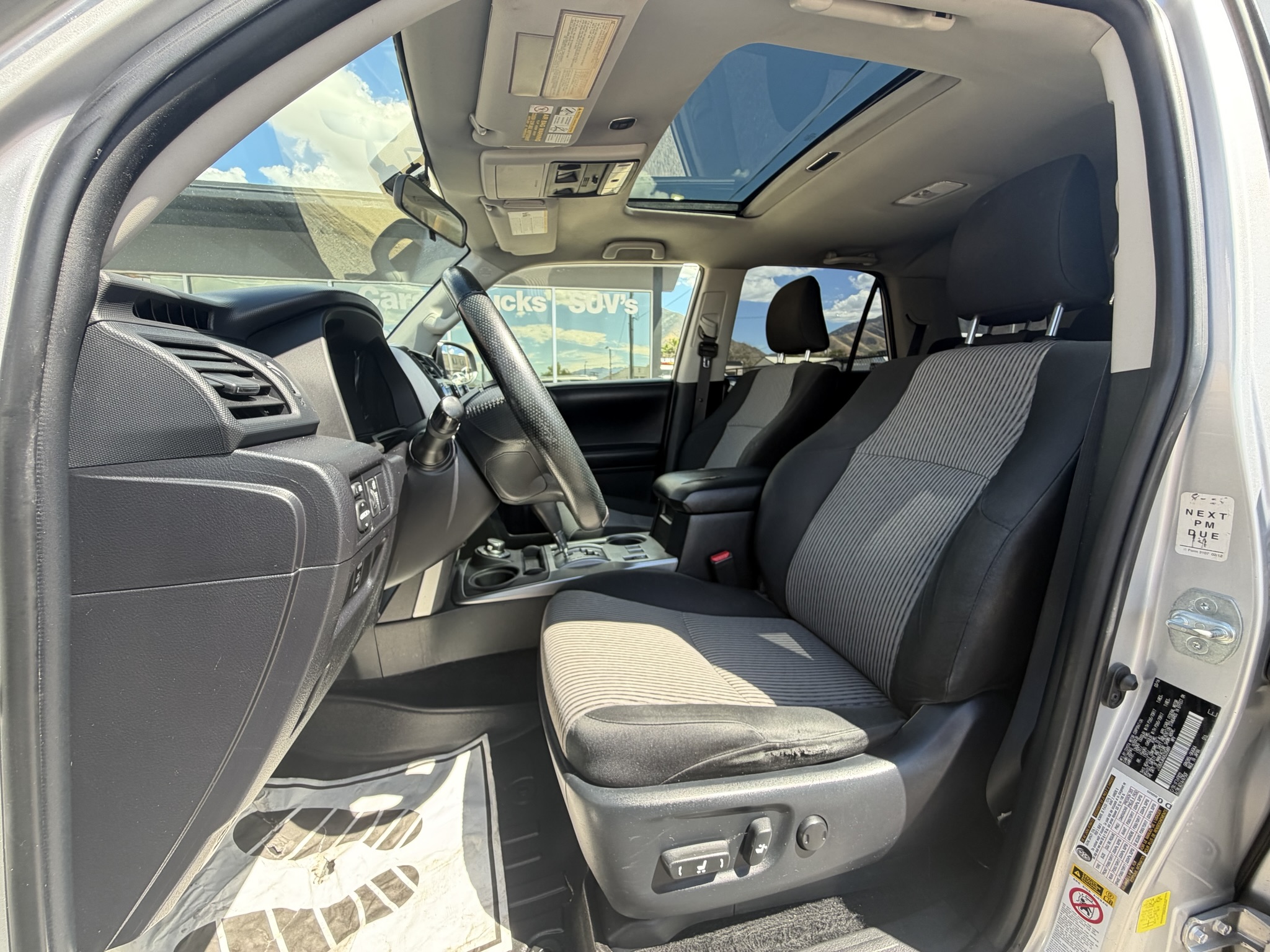 2016 Toyota 4Runner SR5 - Photo 12