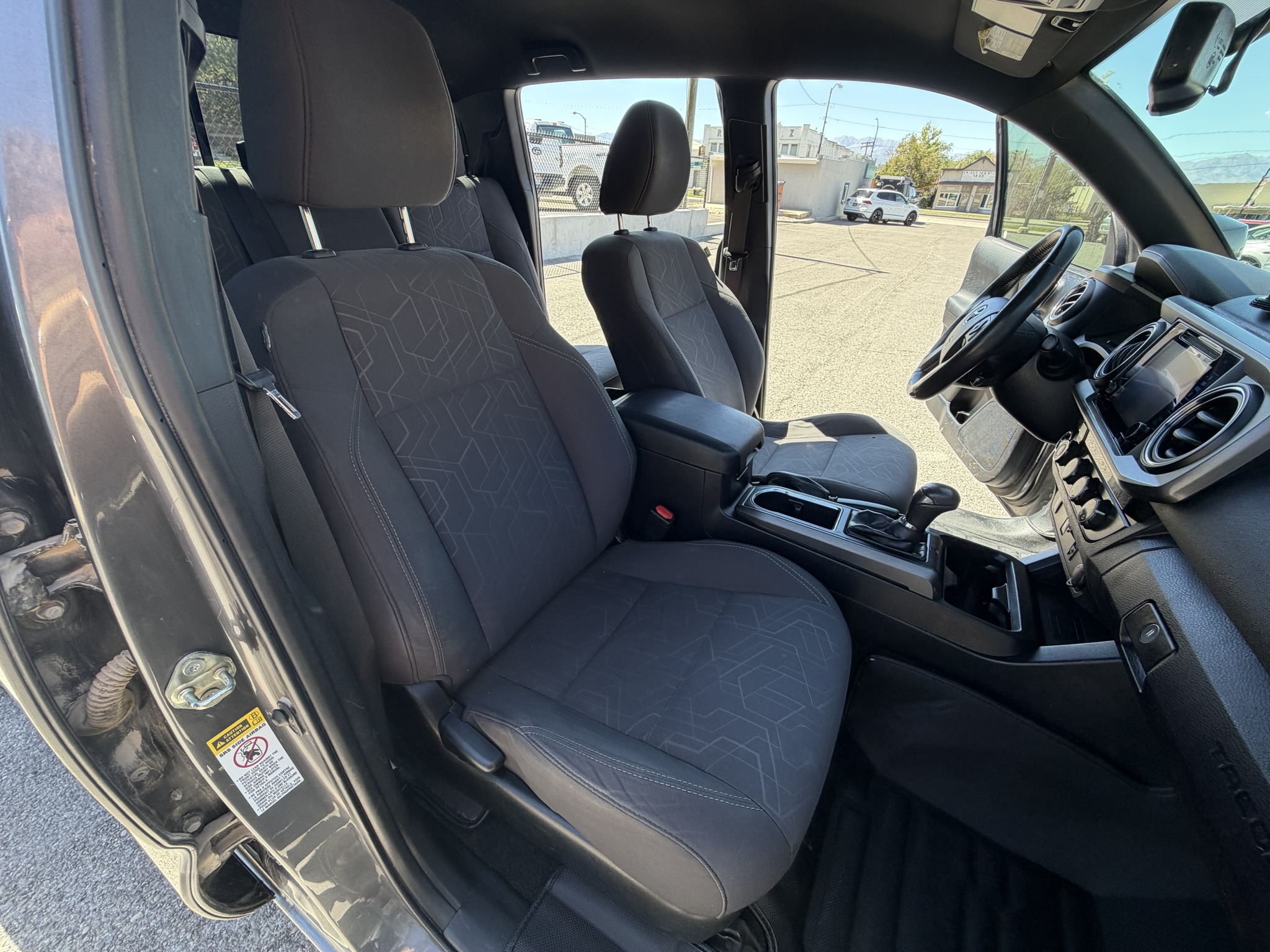 2017 Toyota Tacoma TRD Off Road - Photo 17